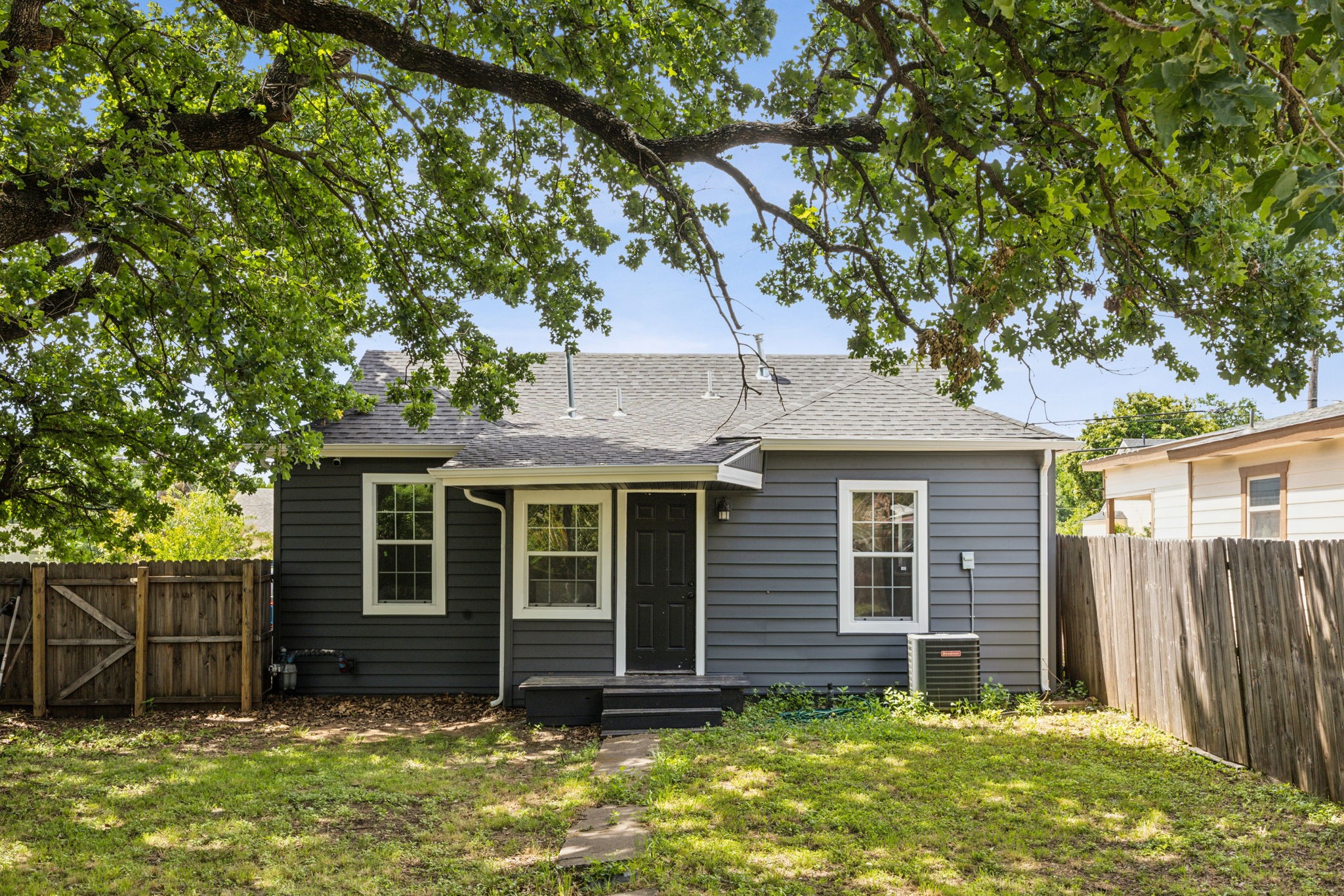 1215 Morrell Avenue