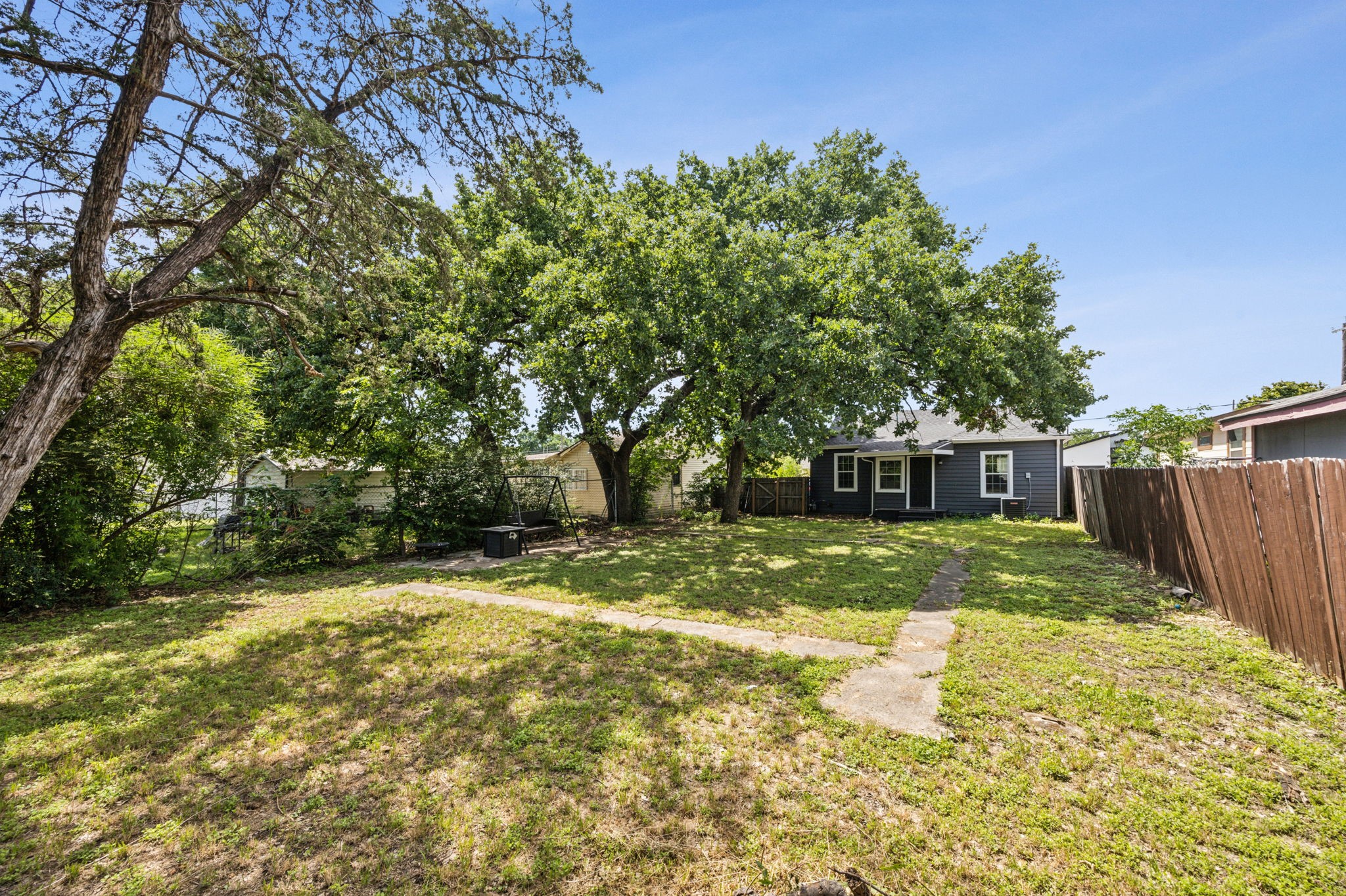 1215 Morrell Avenue
