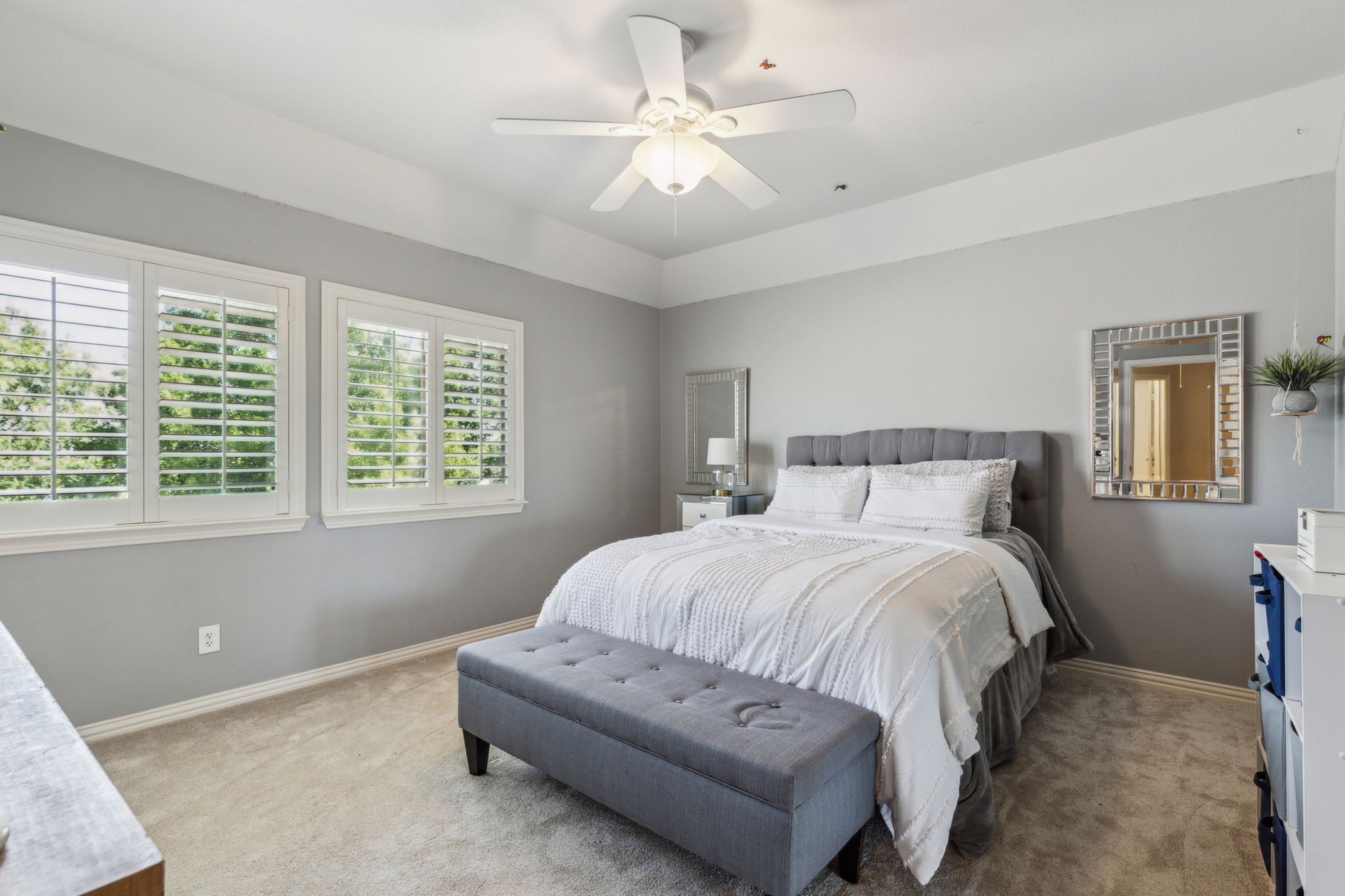 2605 Queen Elizabeth Boulevard