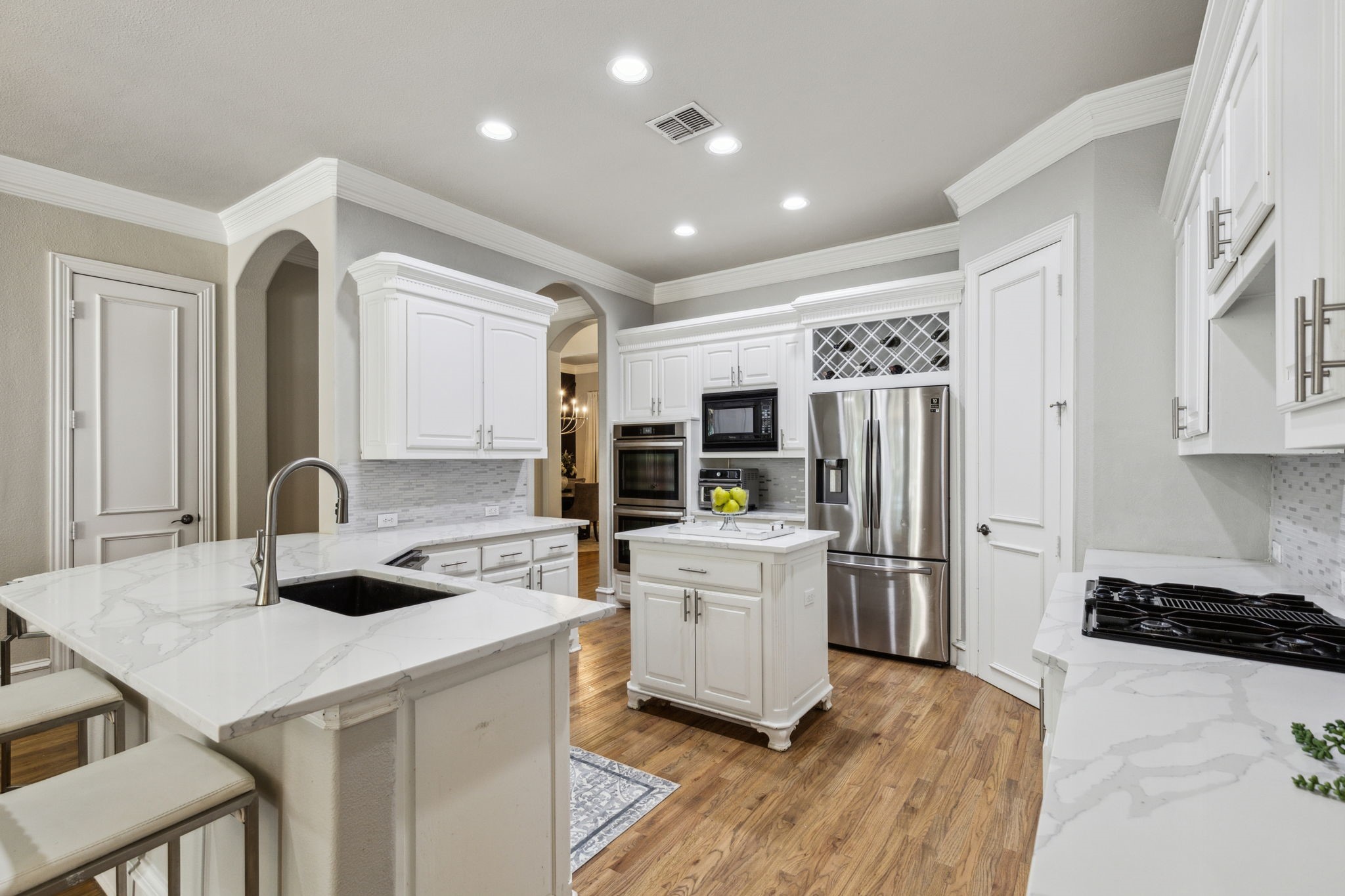 2605 Queen Elizabeth Boulevard