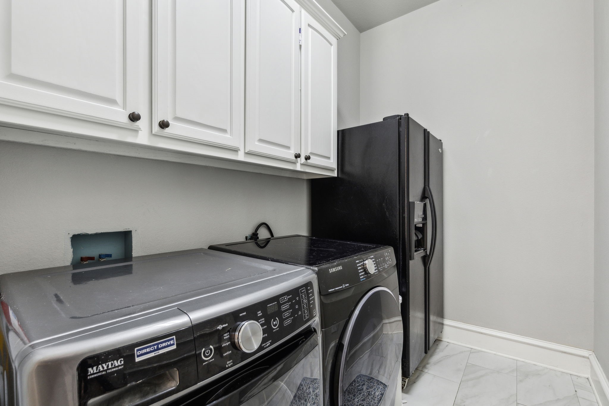 2605 Queen Elizabeth Boulevard