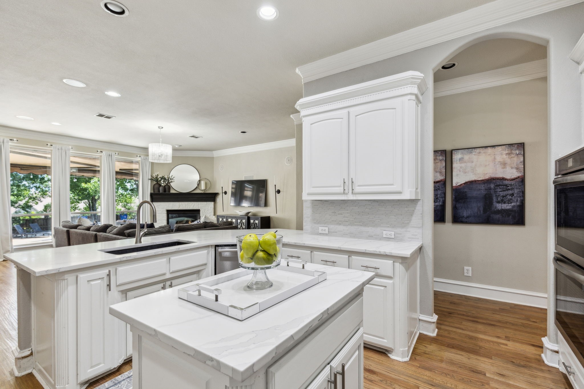 2605 Queen Elizabeth Boulevard