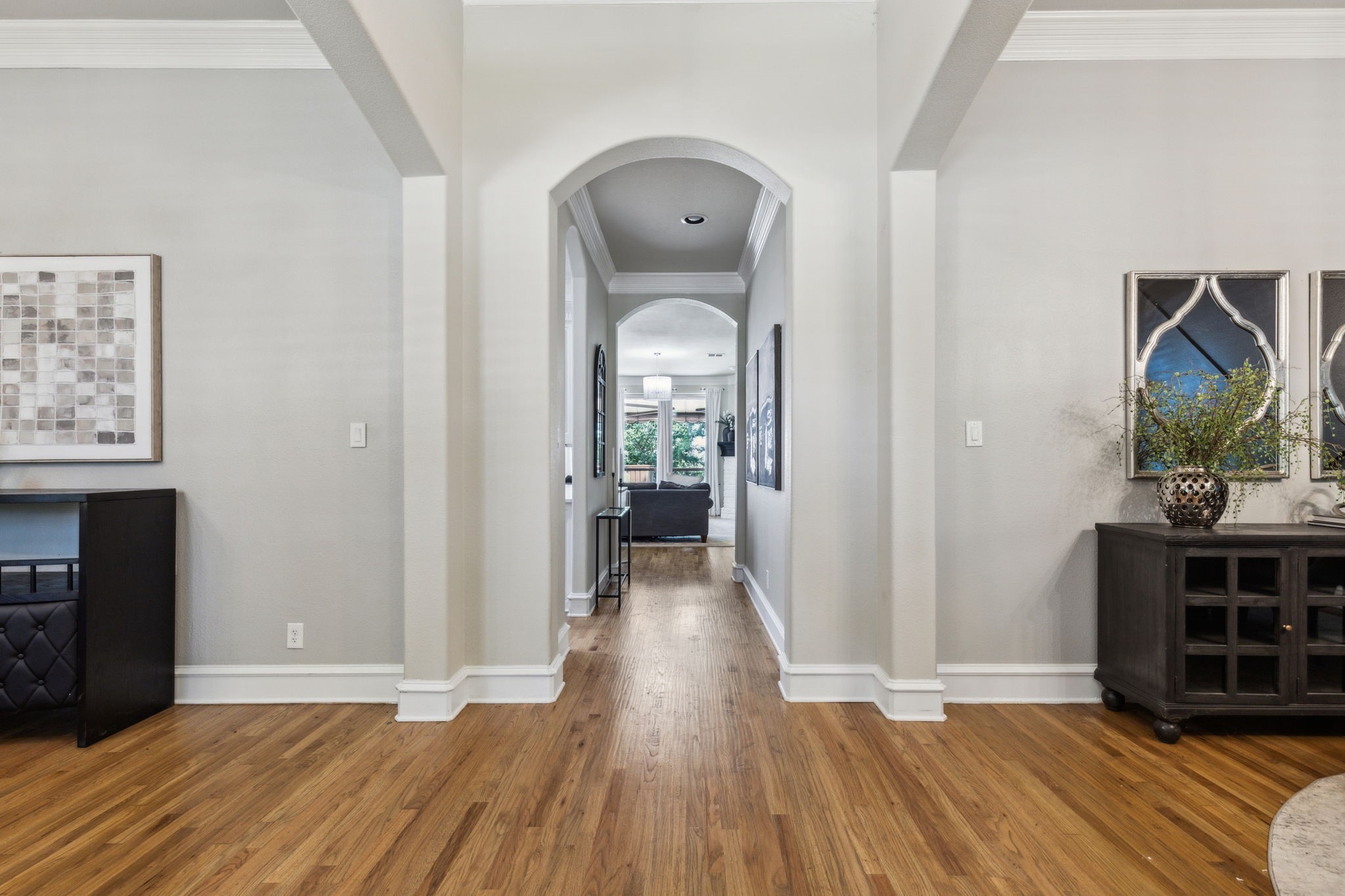 2605 Queen Elizabeth Boulevard