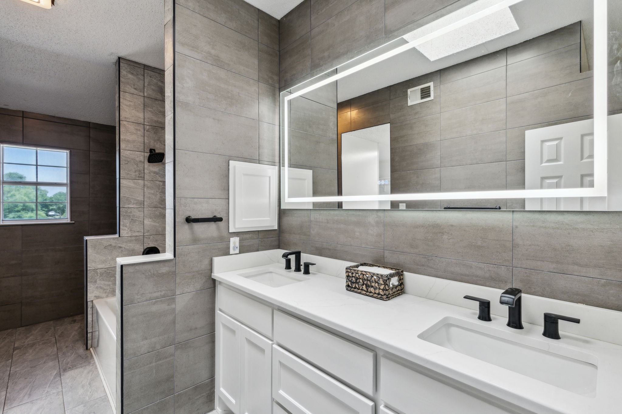 407 Washington Place