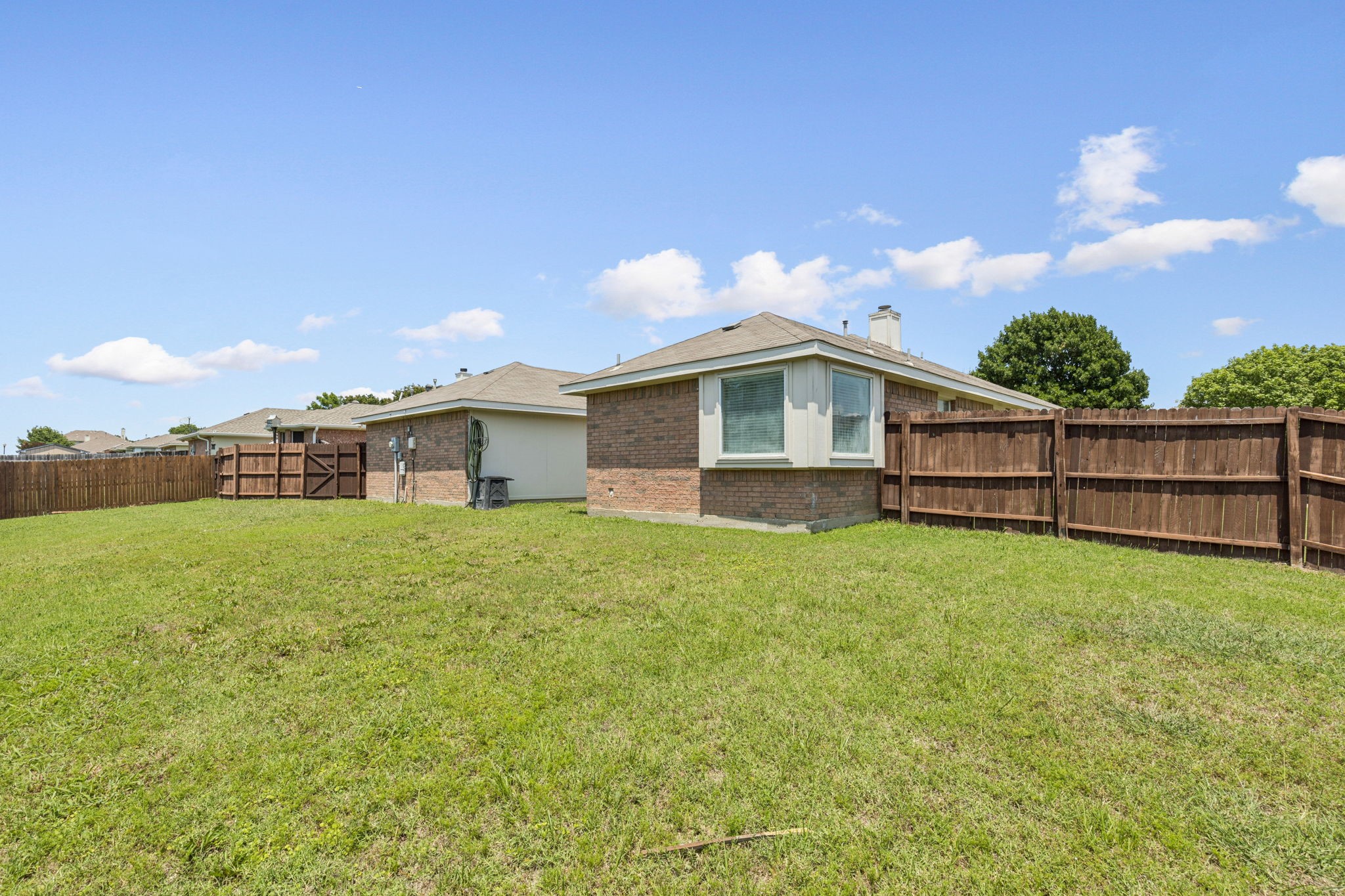 319 Woodglen Drive