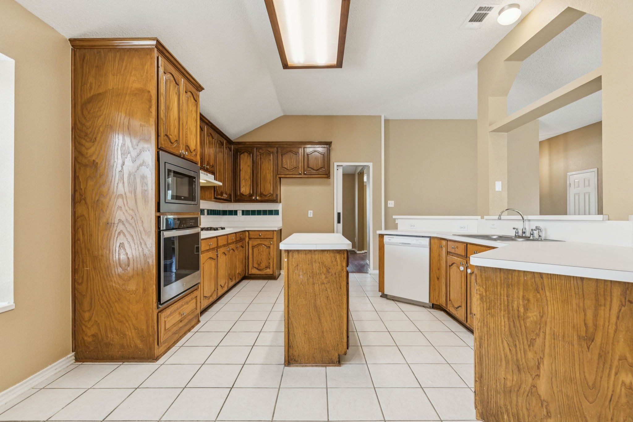 319 Woodglen Drive