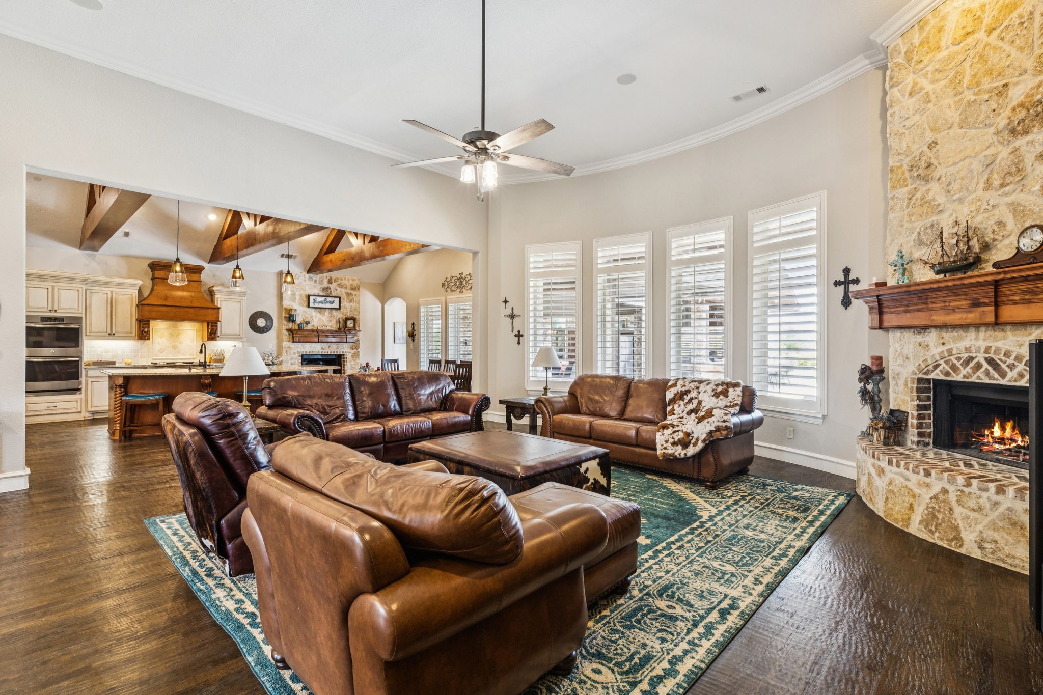 2711 Bauer Court