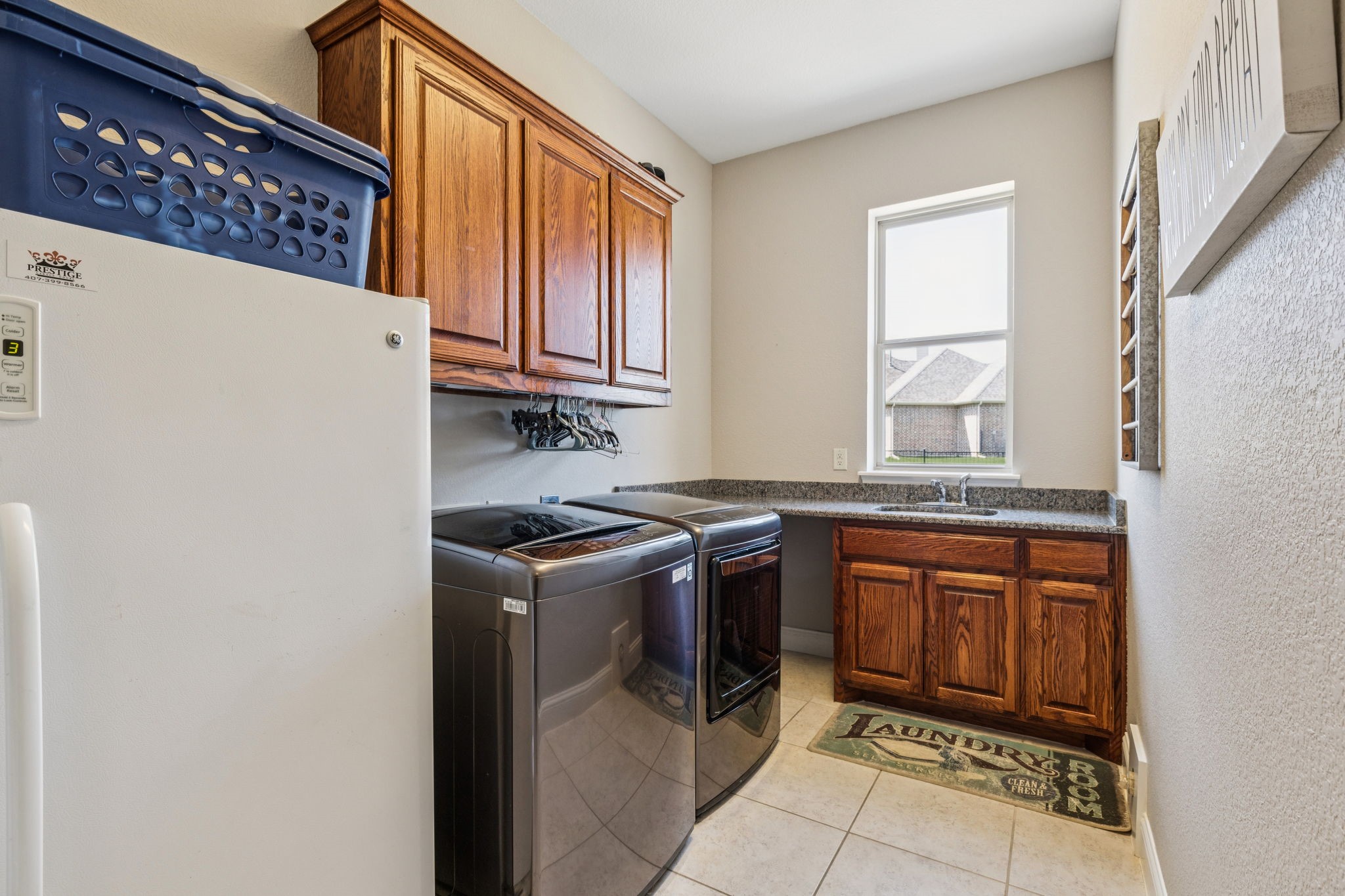 2711 Bauer Court