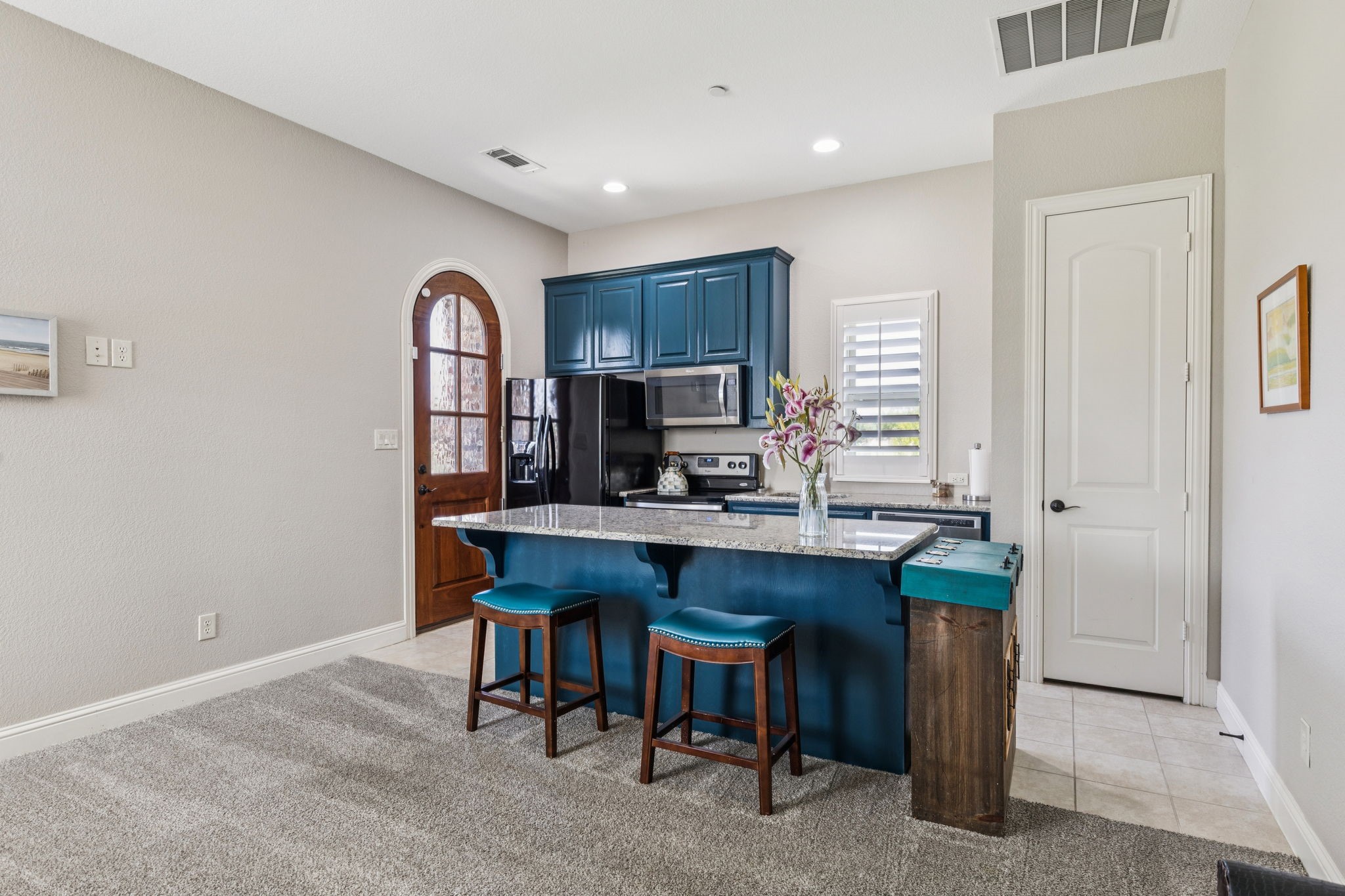 2711 Bauer Court