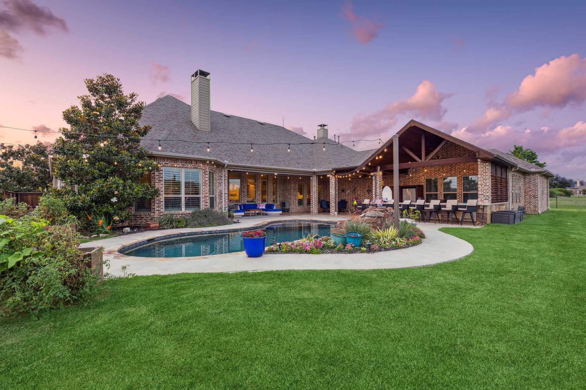 2711 Bauer Court