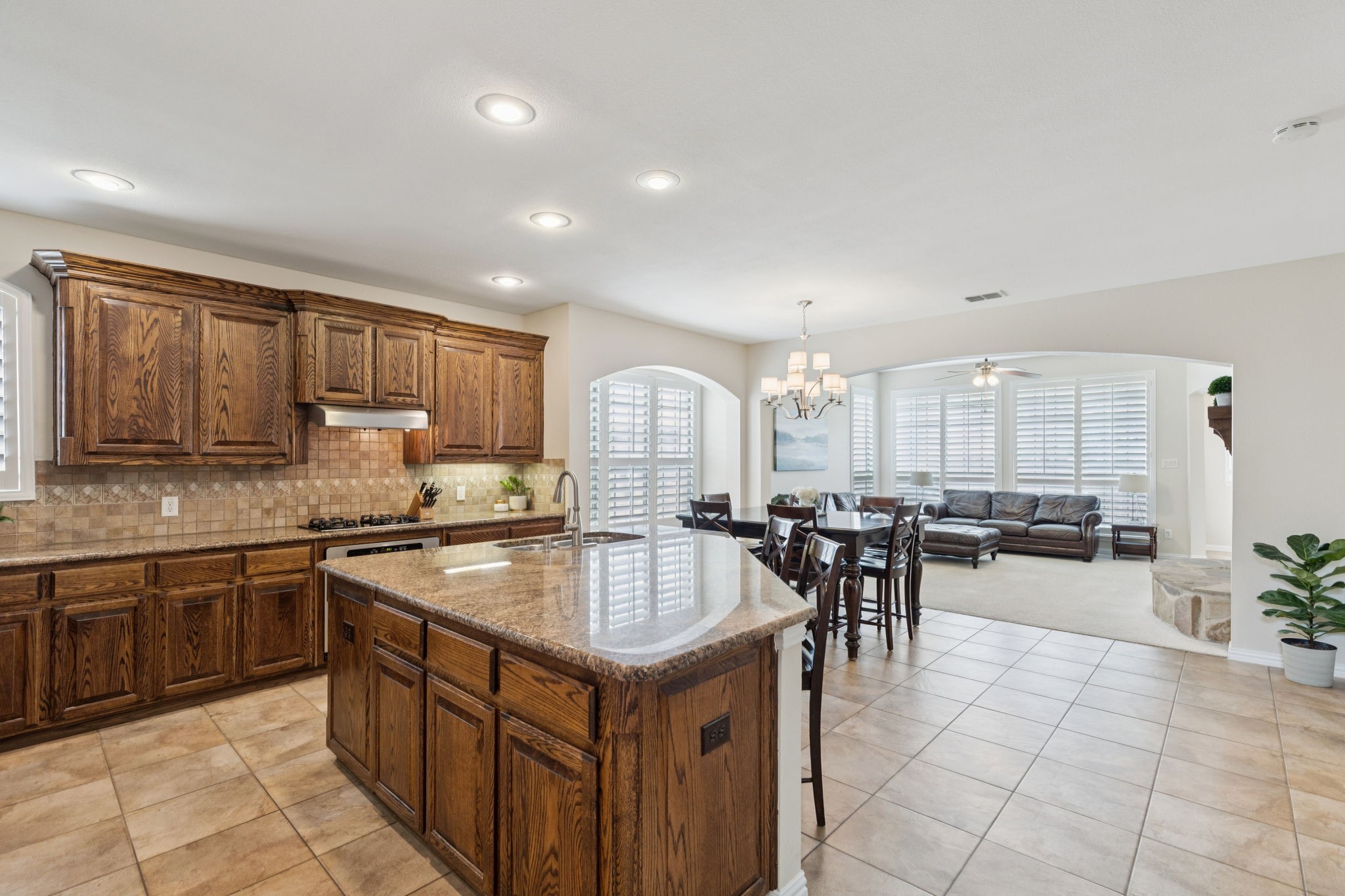 927 Dunleer Drive