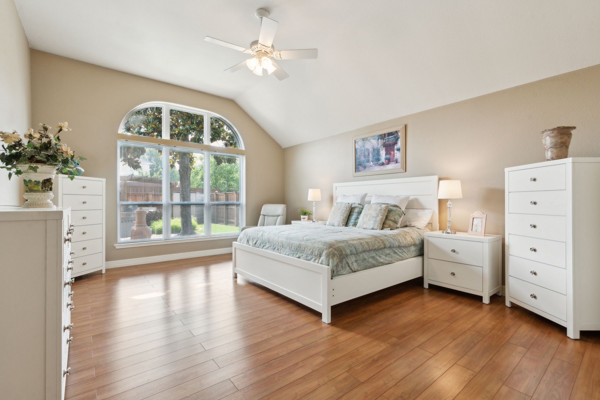 6908 Emerald Coast Drive