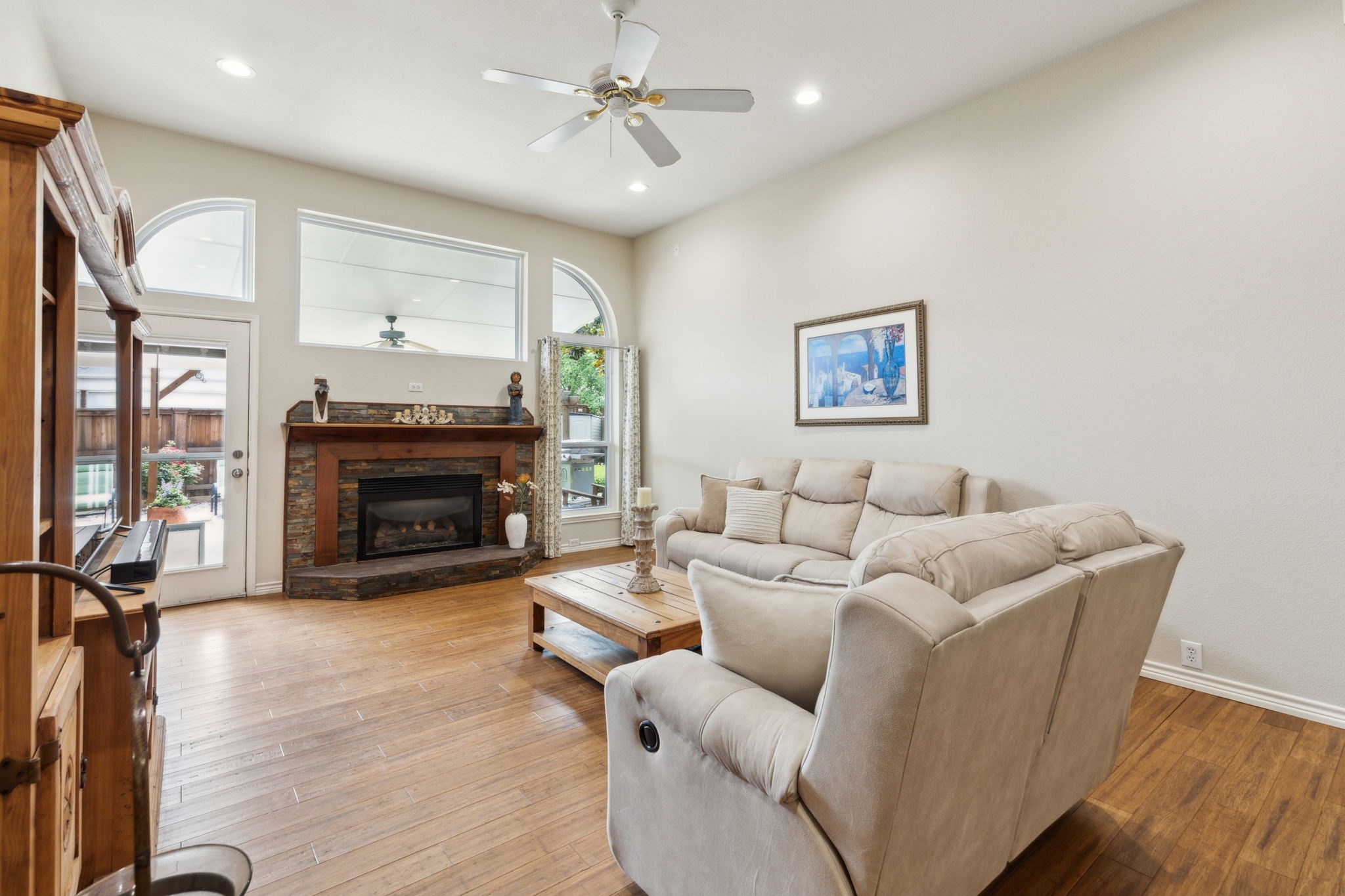 6908 Emerald Coast Drive