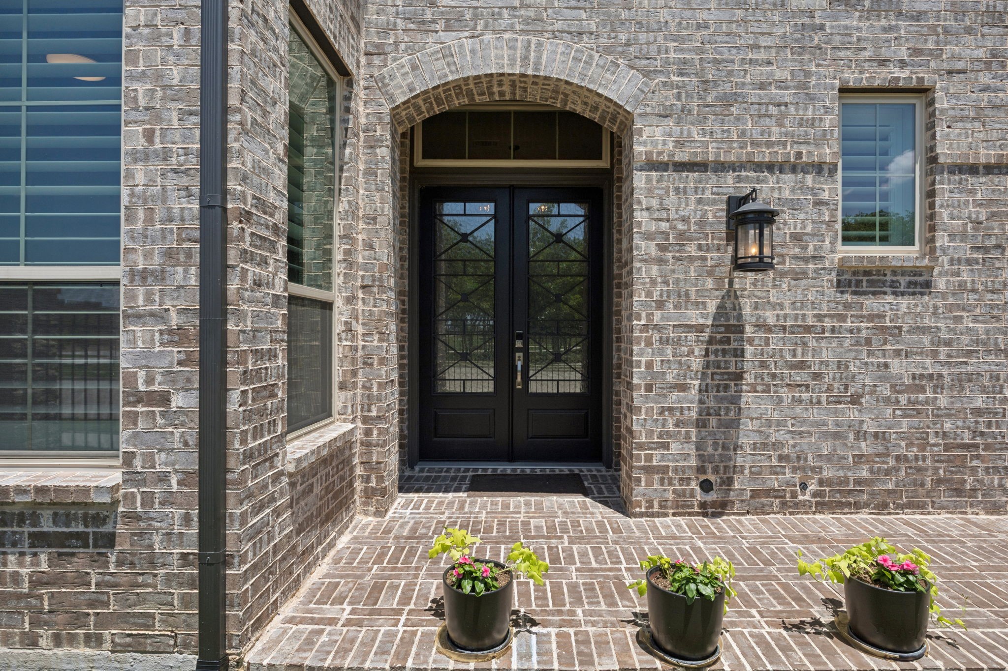 921 Gentle Knoll Lane