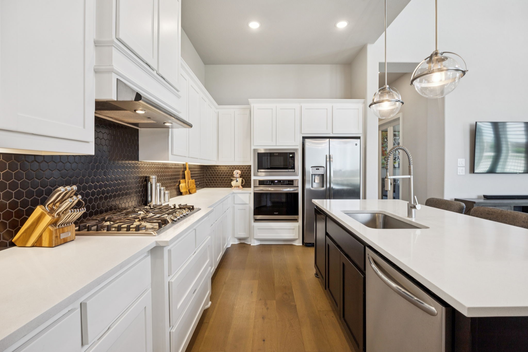 921 Gentle Knoll Lane