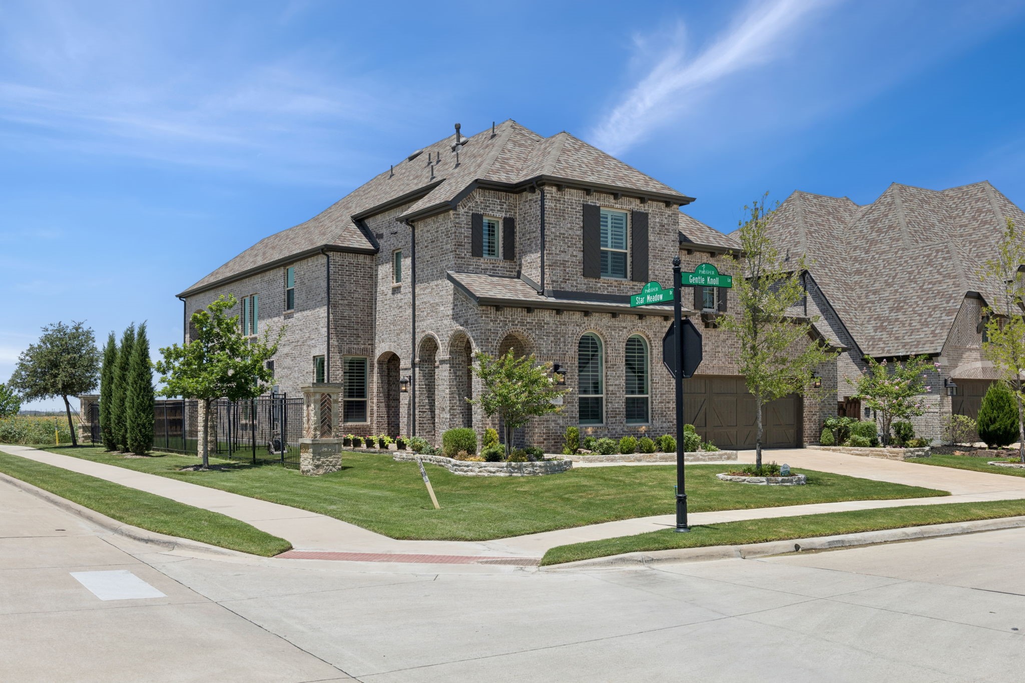 921 Gentle Knoll Lane