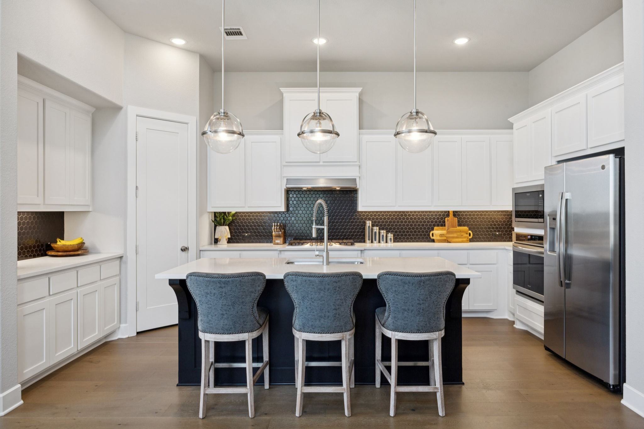 921 Gentle Knoll Lane