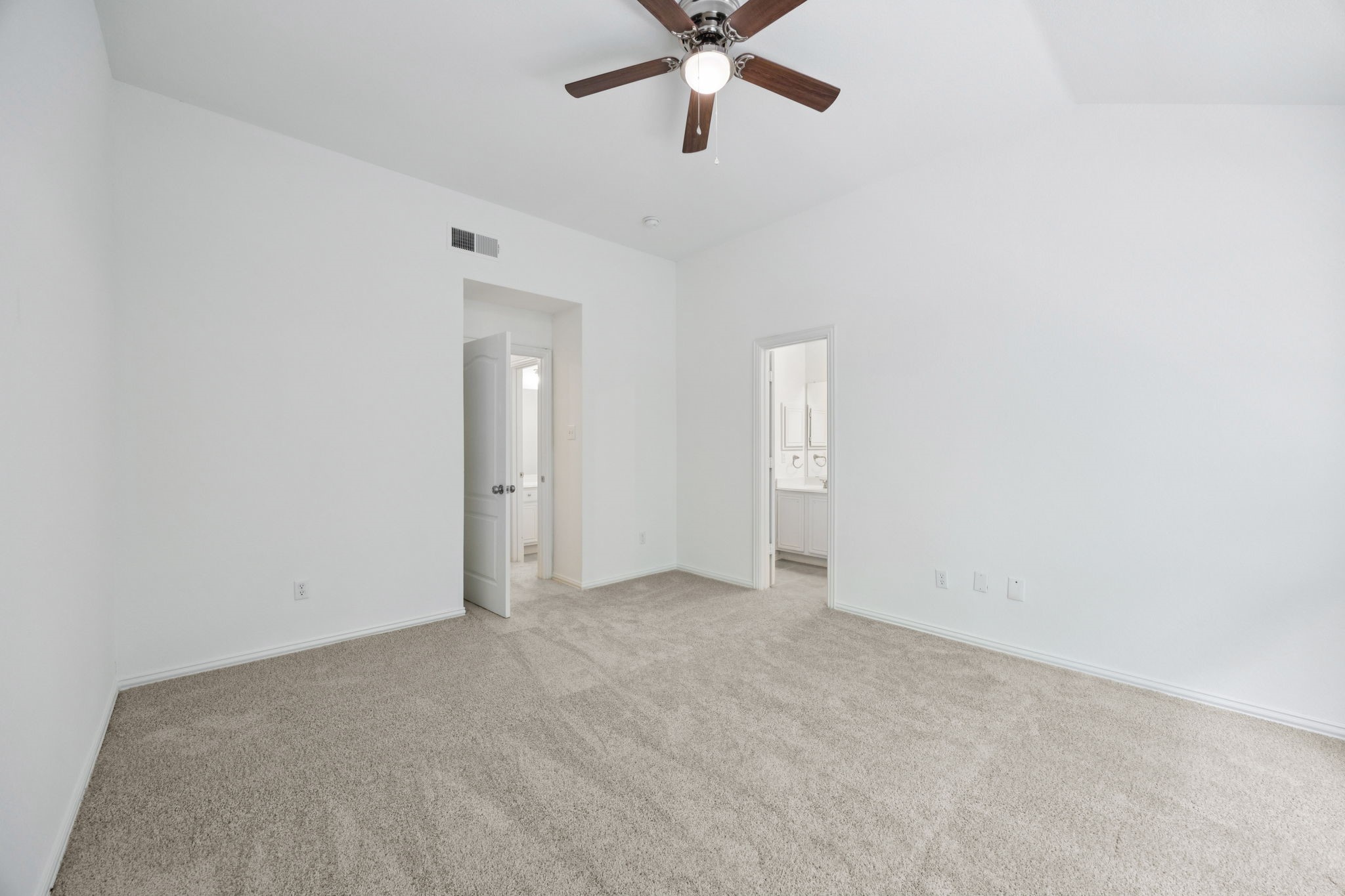 6213 Lennox Lane