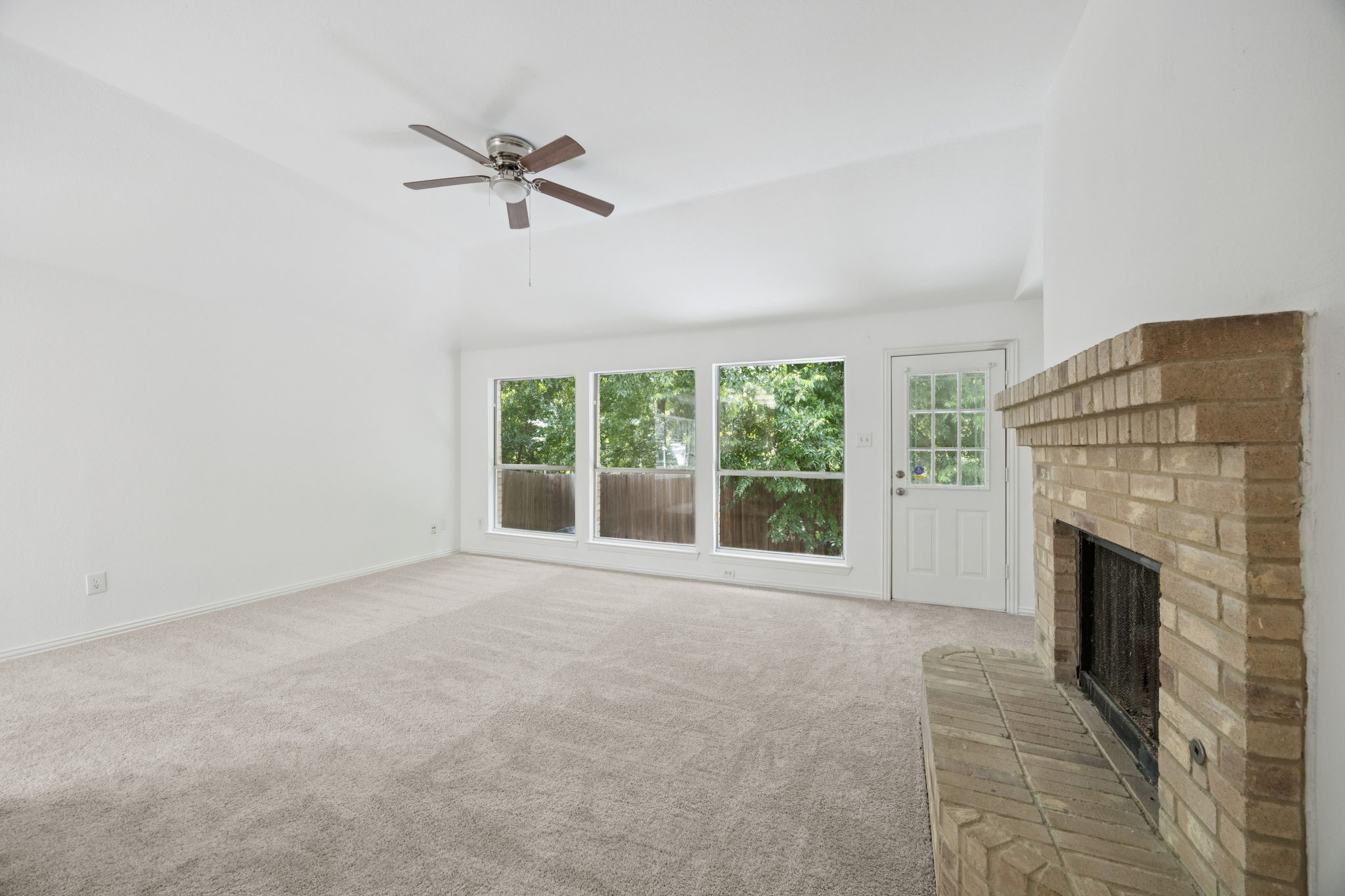 6213 Lennox Lane