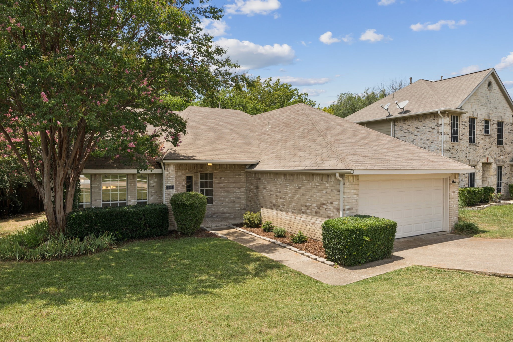 6213 Lennox Lane