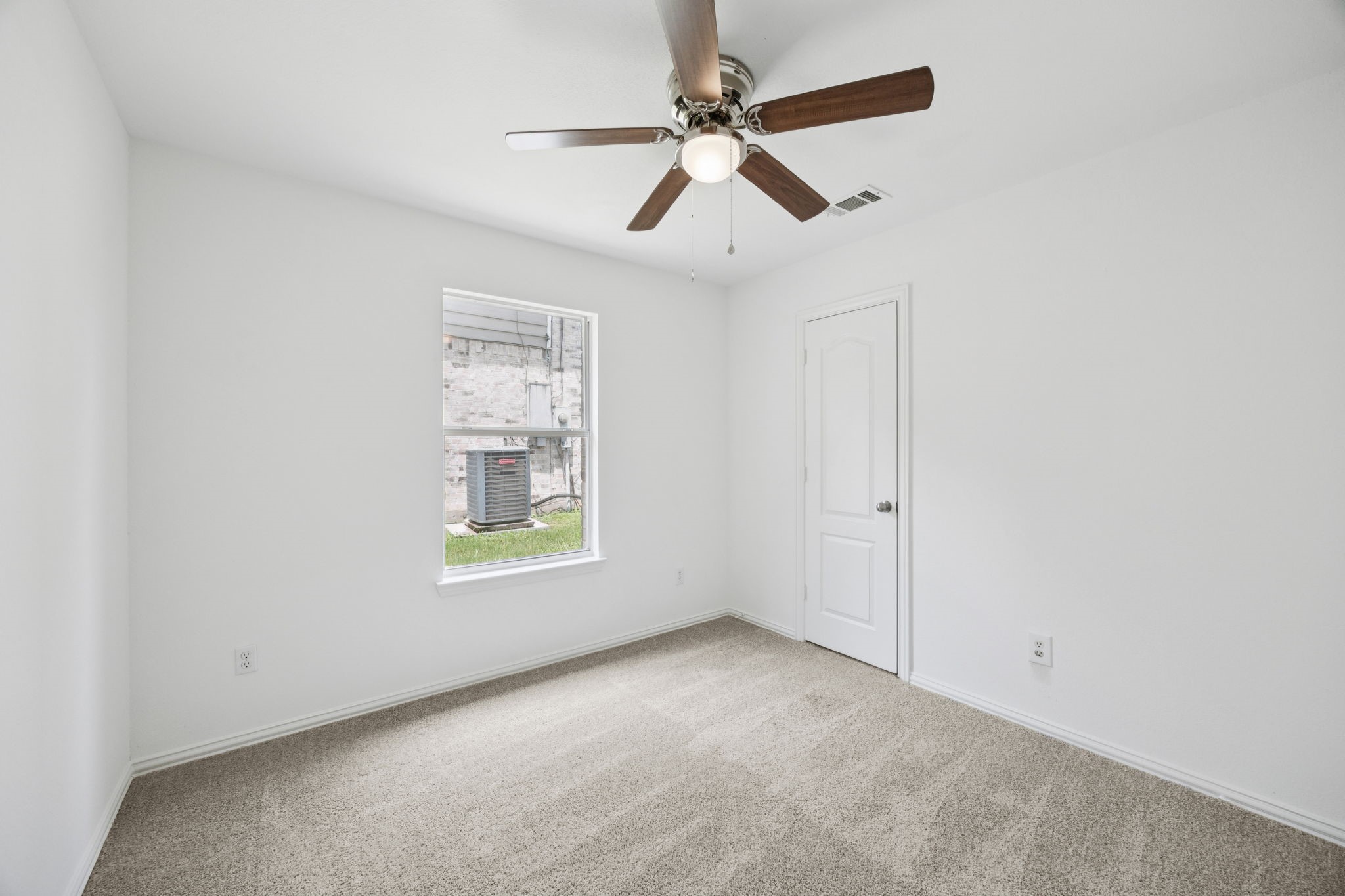 6213 Lennox Lane