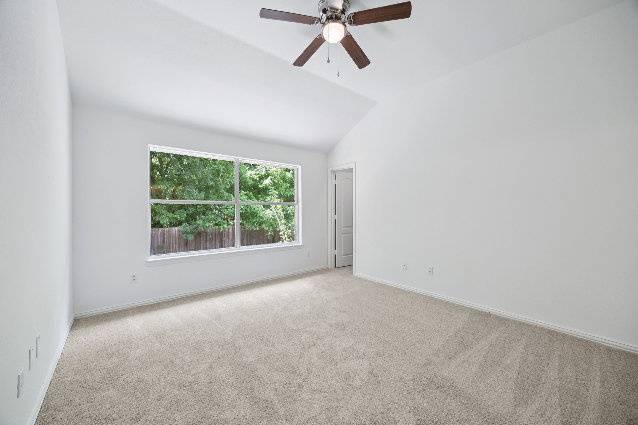 6213 Lennox Lane