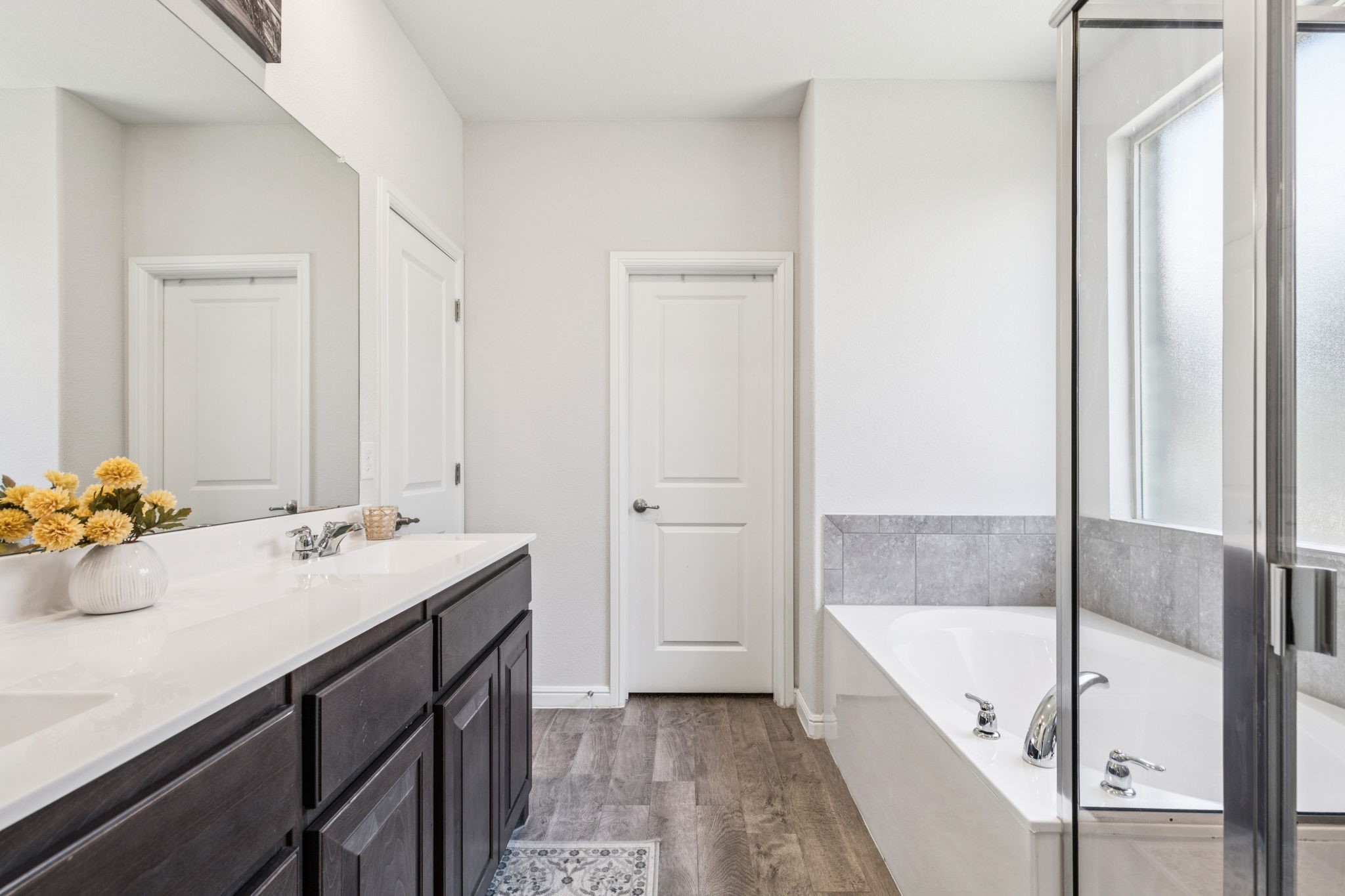 1449 Archway Court