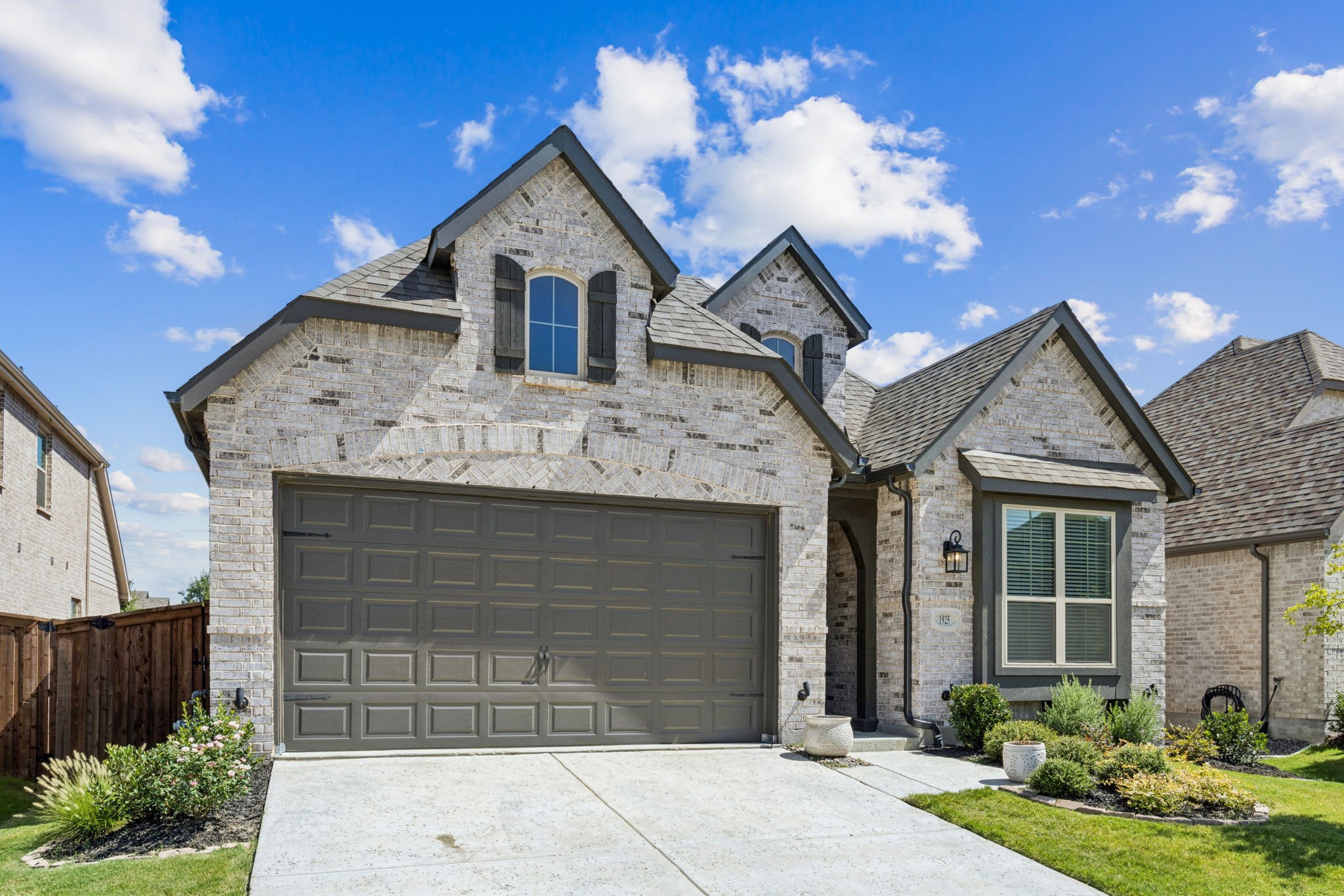 1925 Pelham Drive