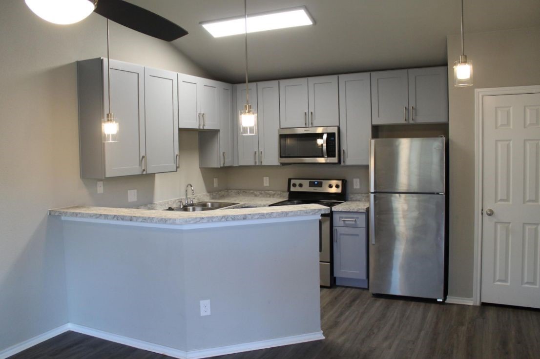 6108 Abrams Road 527