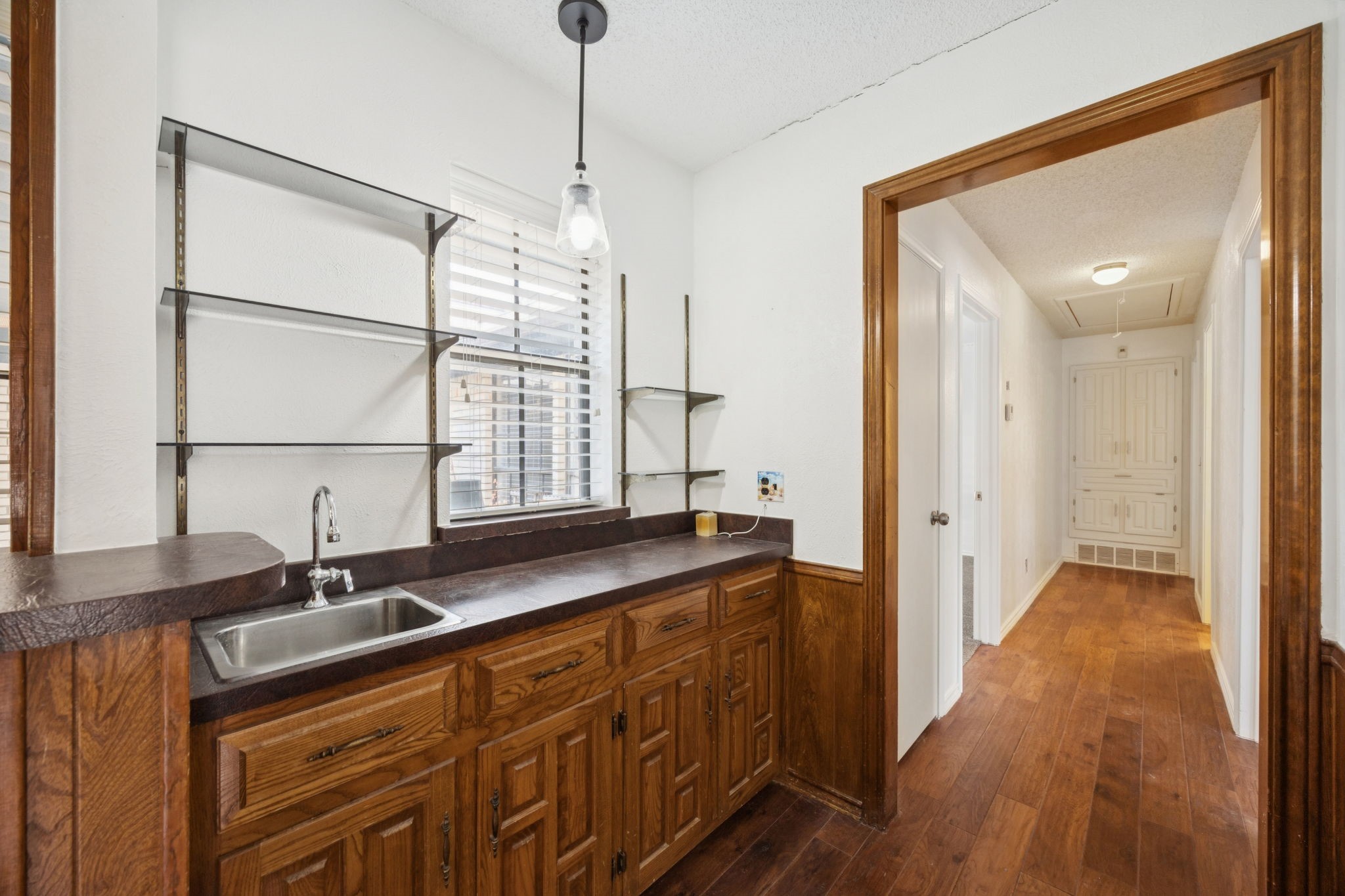 3305 Canterbury Drive