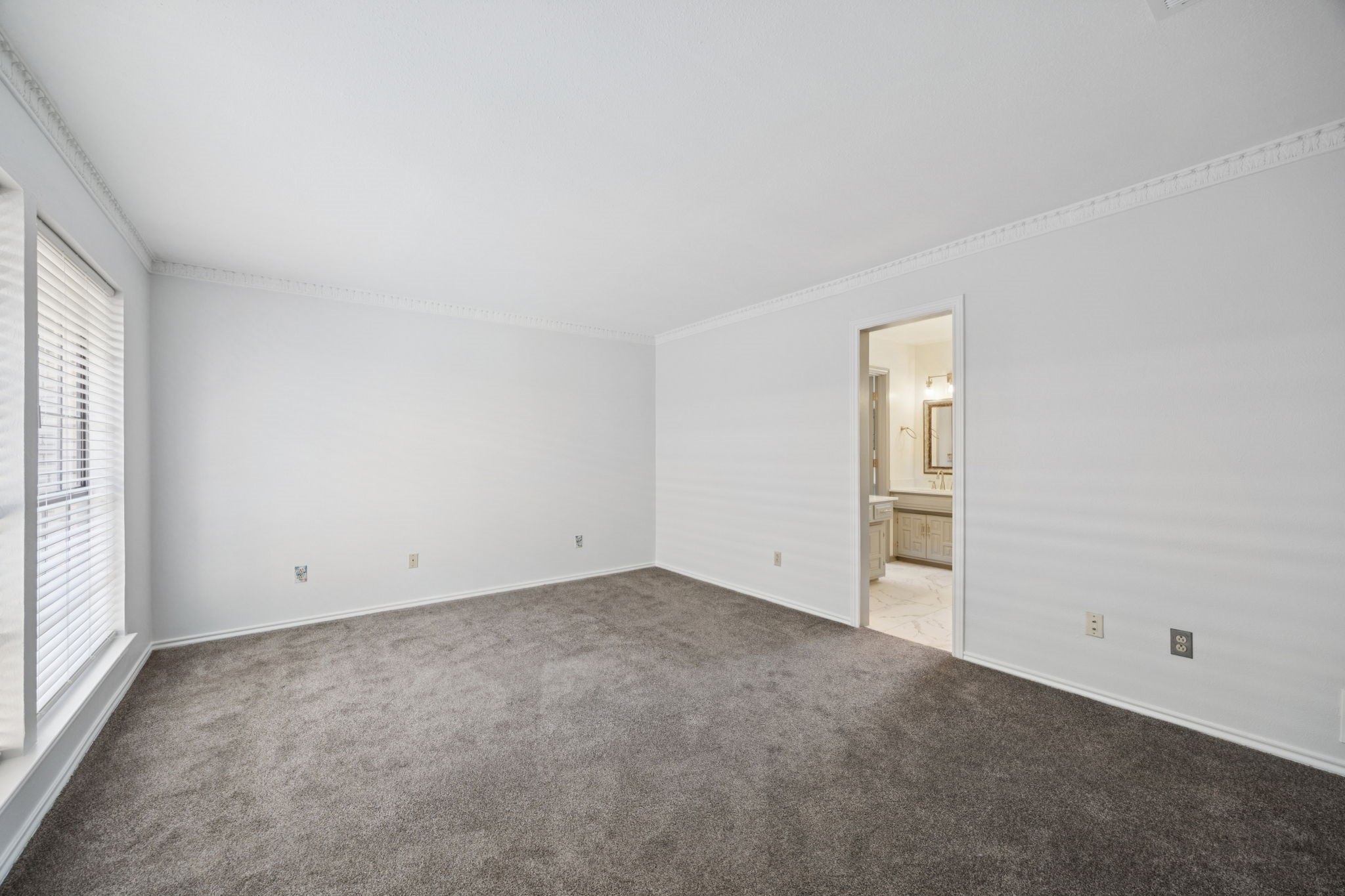 3305 Canterbury Drive