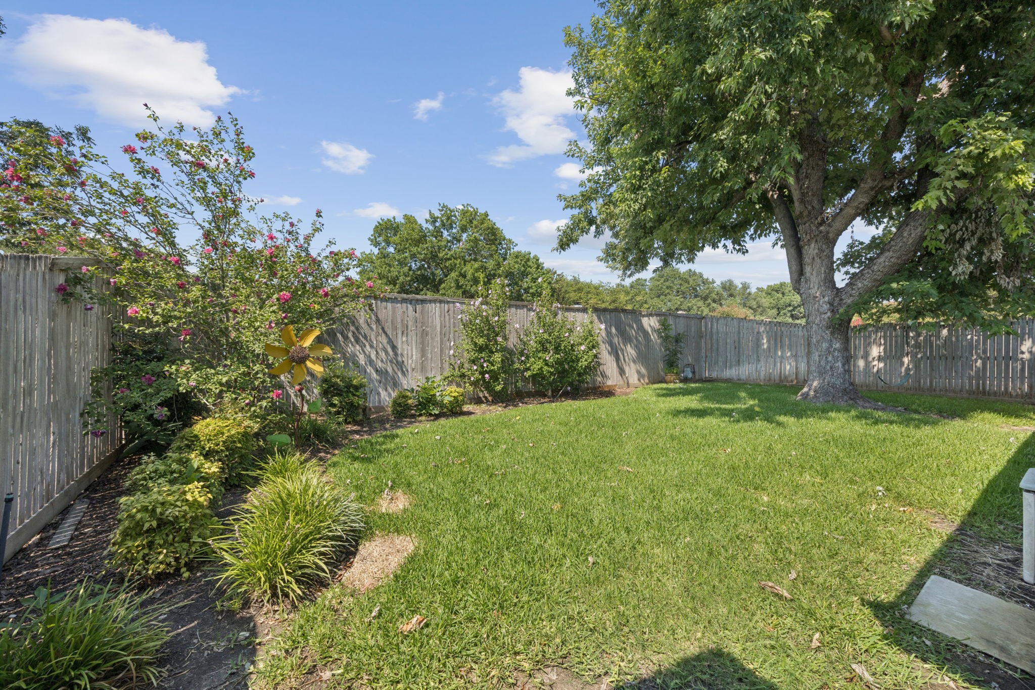 3305 Canterbury Drive