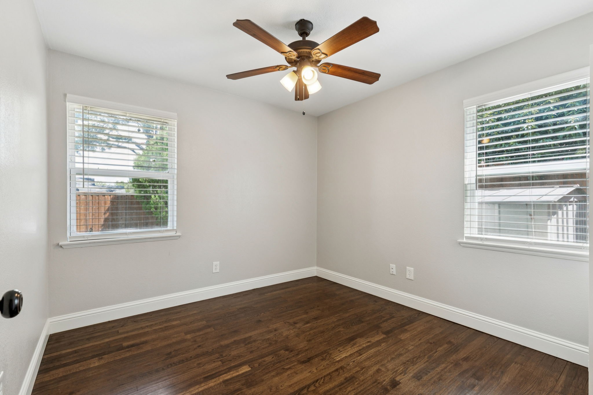 519 Royal Crest Drive