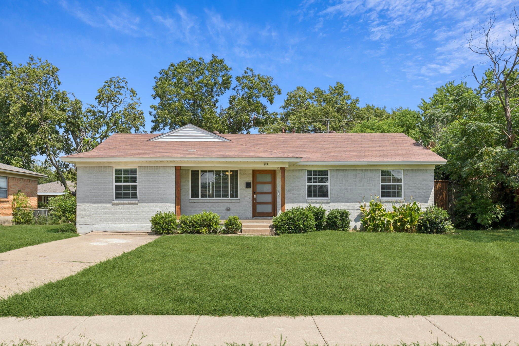 519 Royal Crest Drive