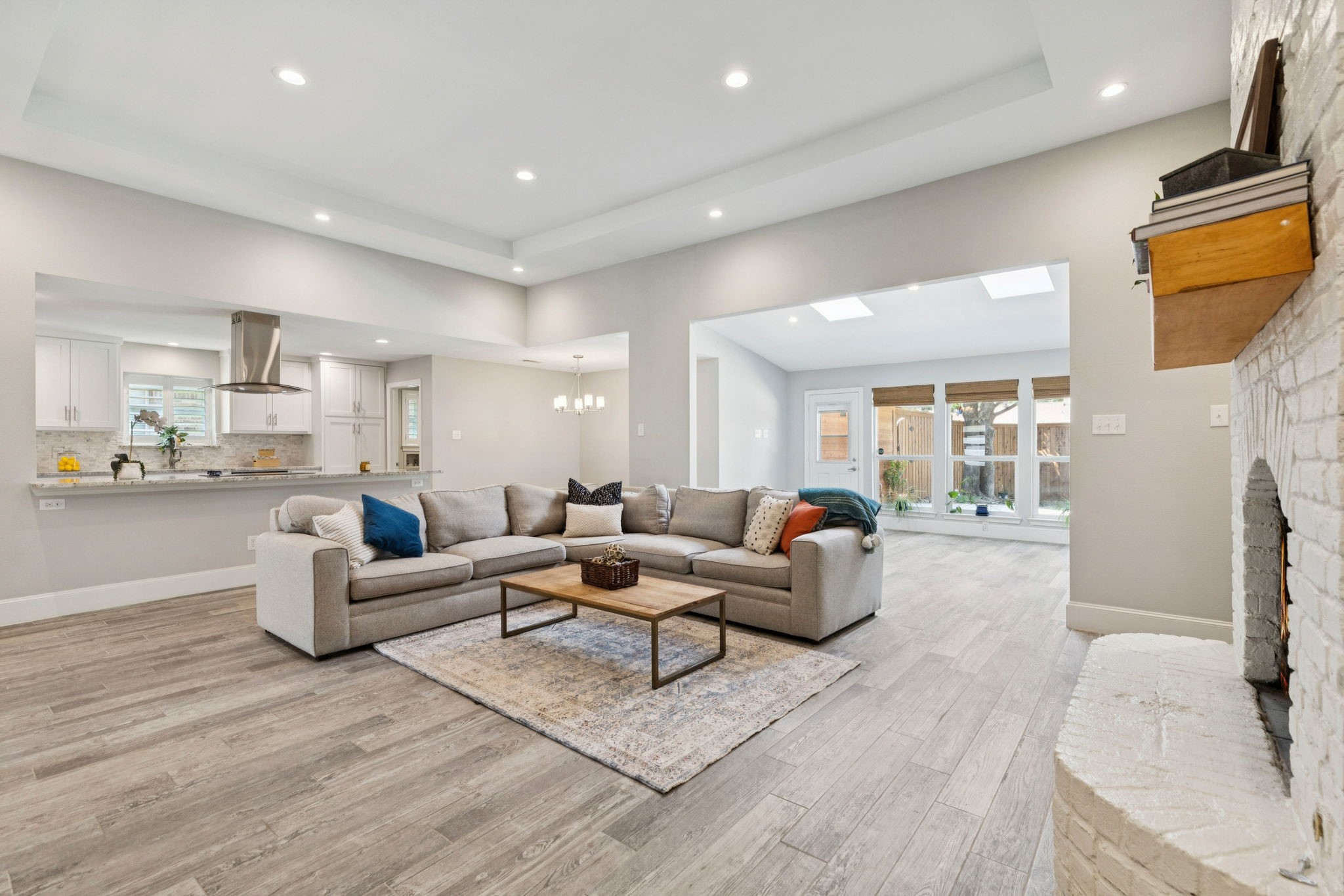 1801 Cross Bend Road