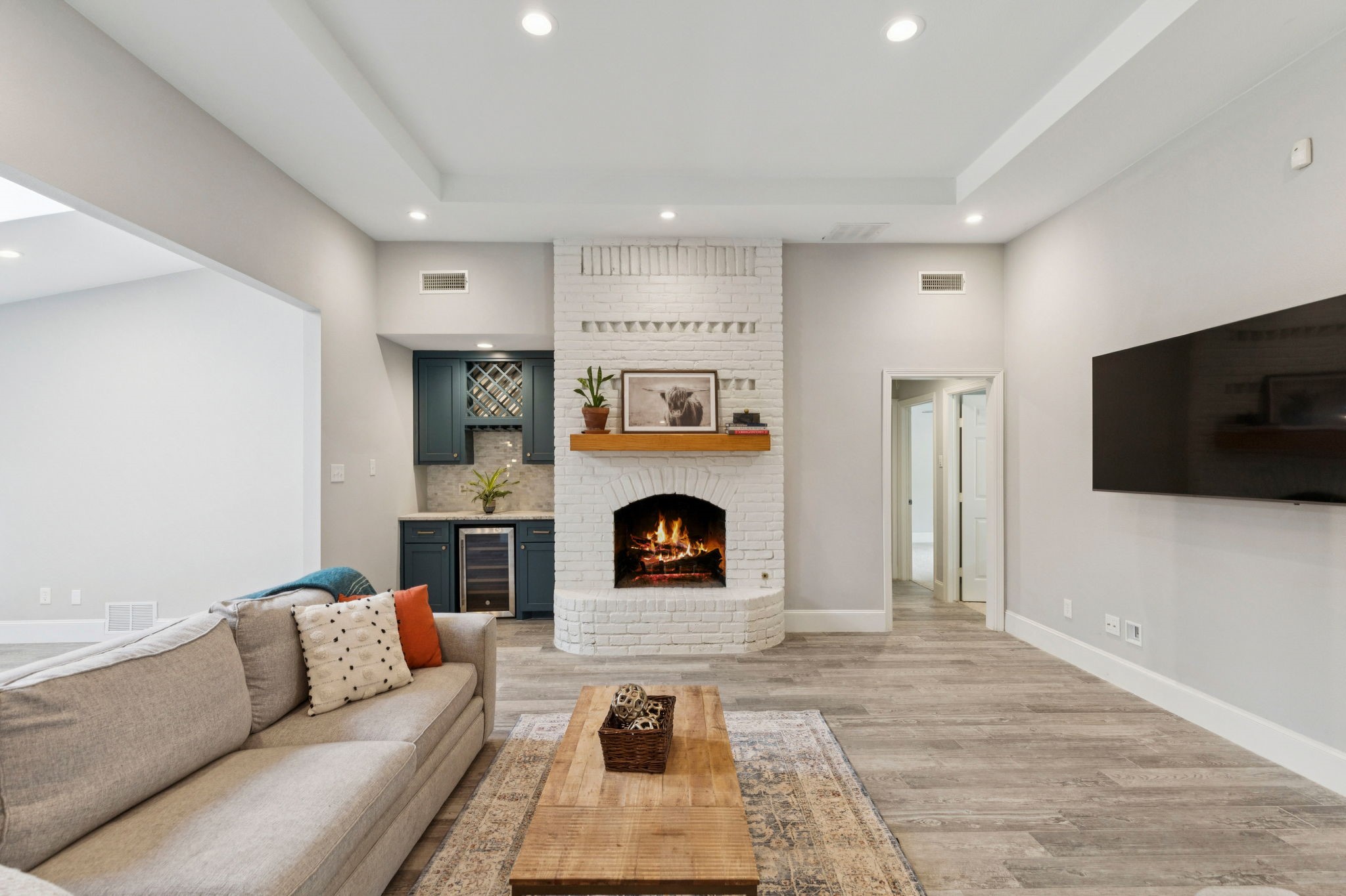 1801 Cross Bend Road