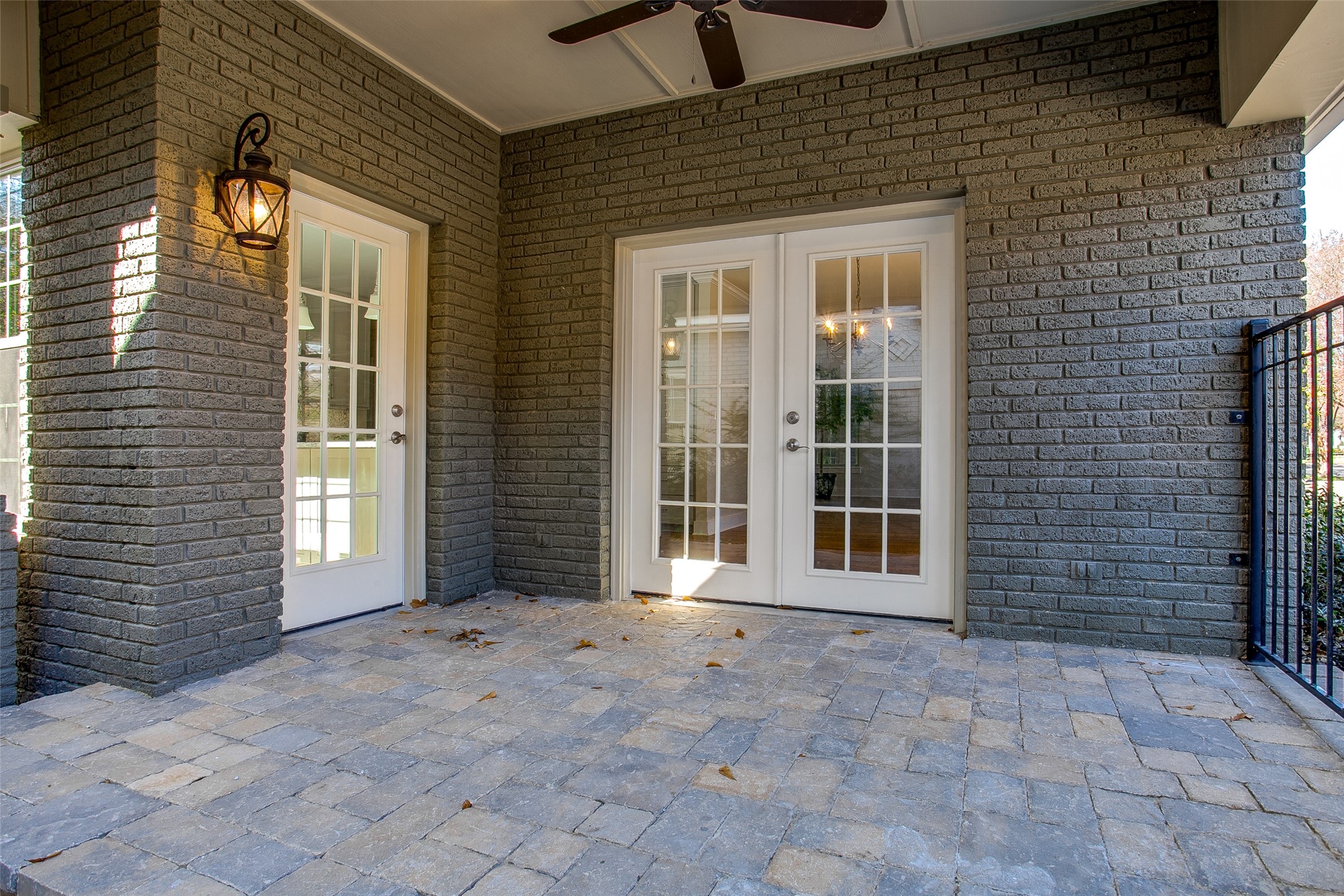 4327 Vandelia Street