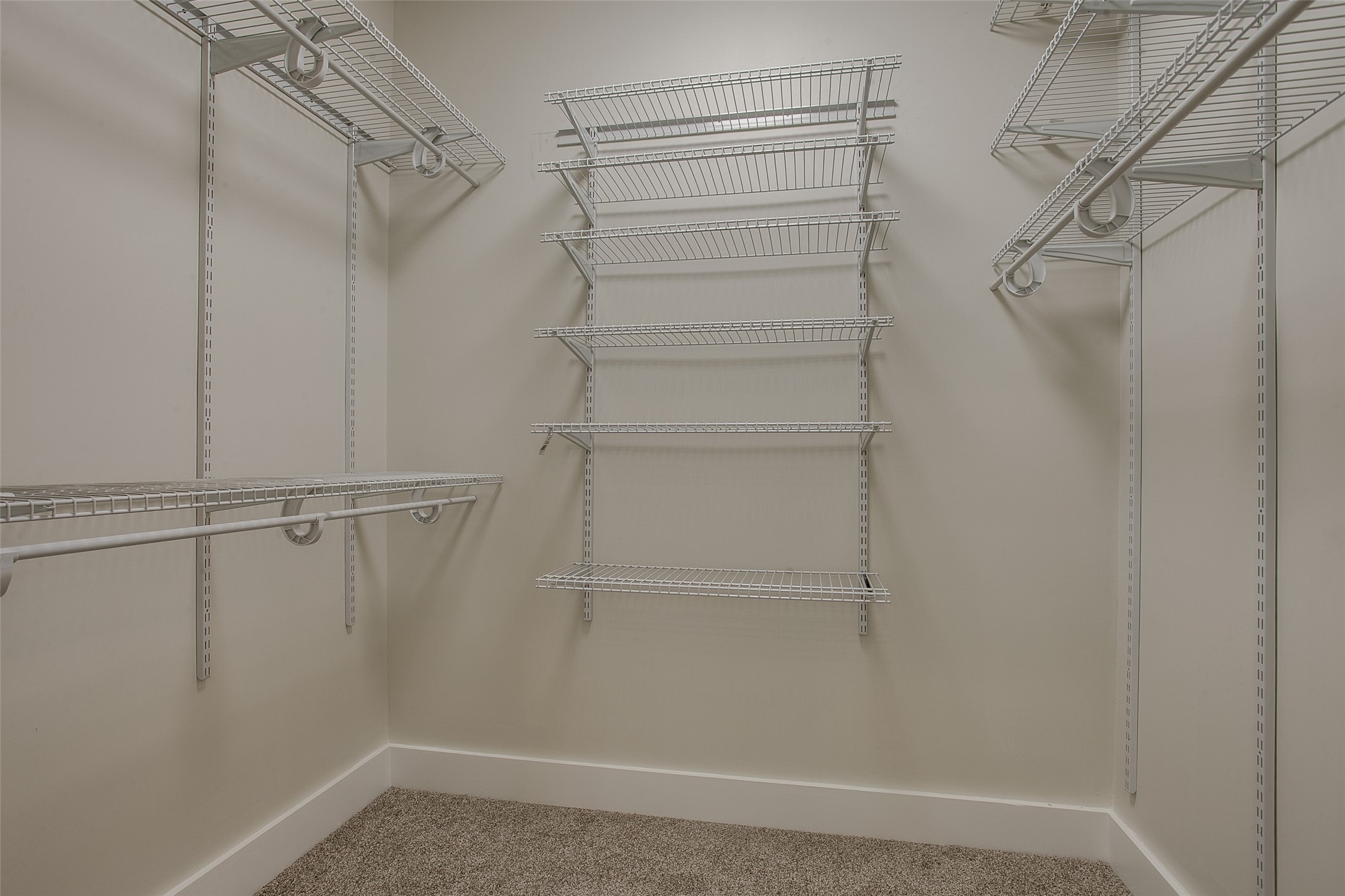 4327 Vandelia Street