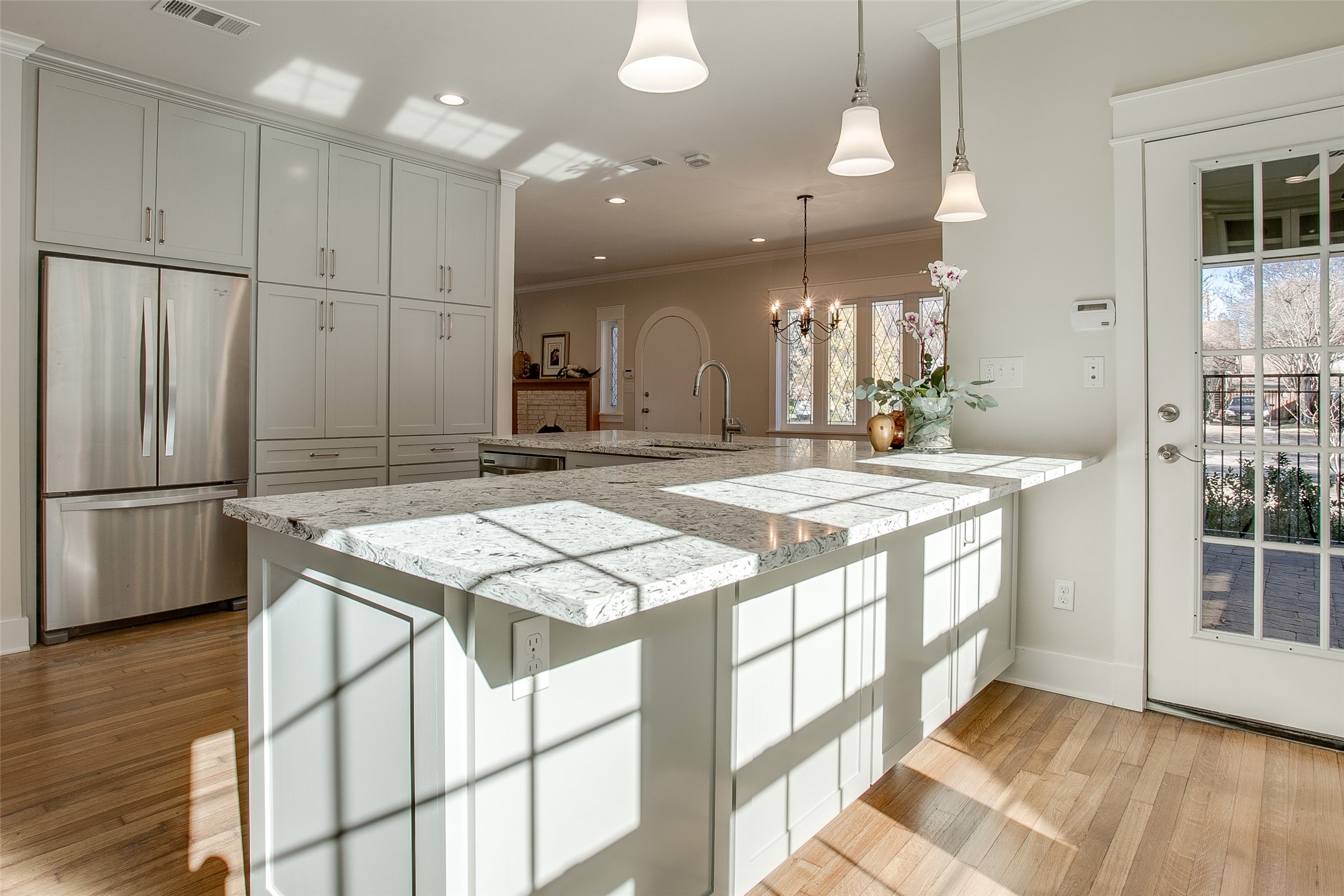 4327 Vandelia Street