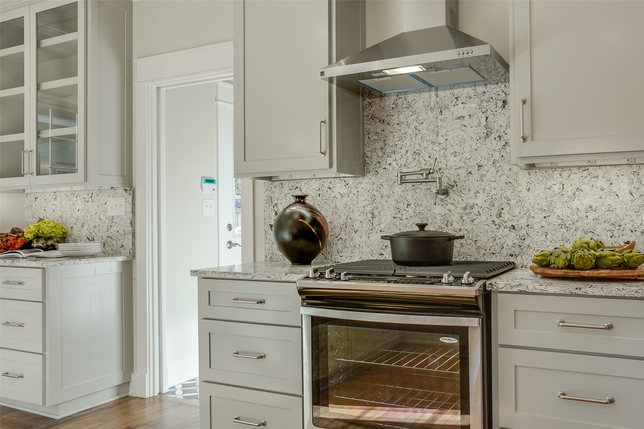 4327 Vandelia Street