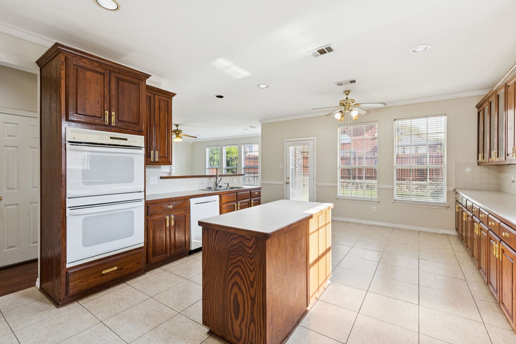 2501 Clear Ridge Drive