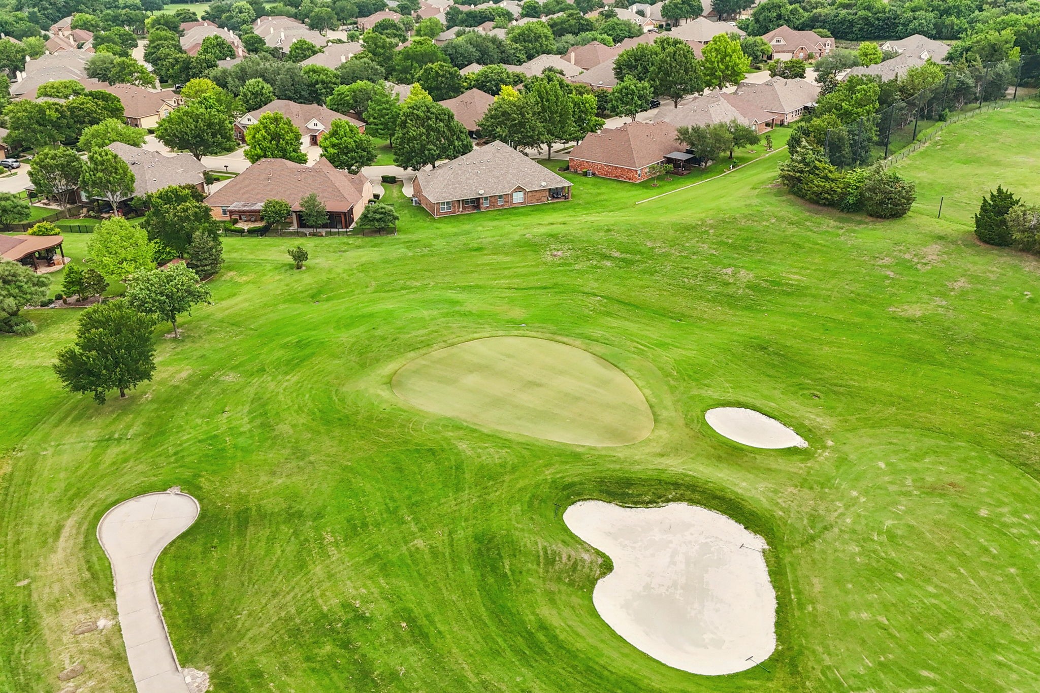 1304 Shinnecock Court