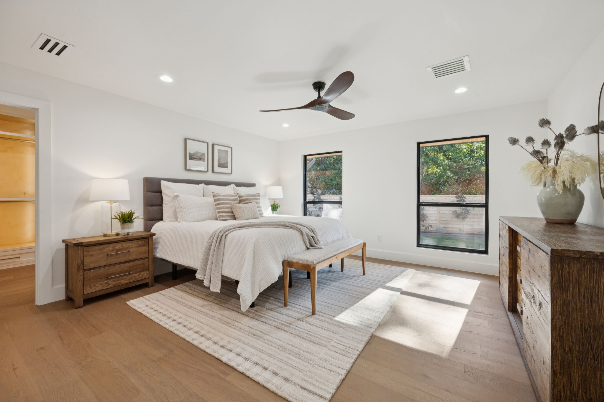 2401 Mesa Drive