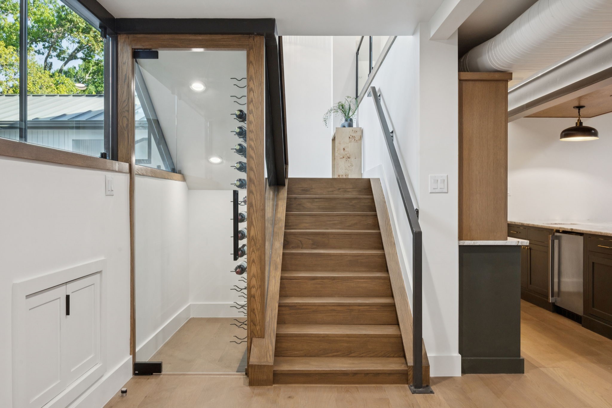 2401 Mesa Drive