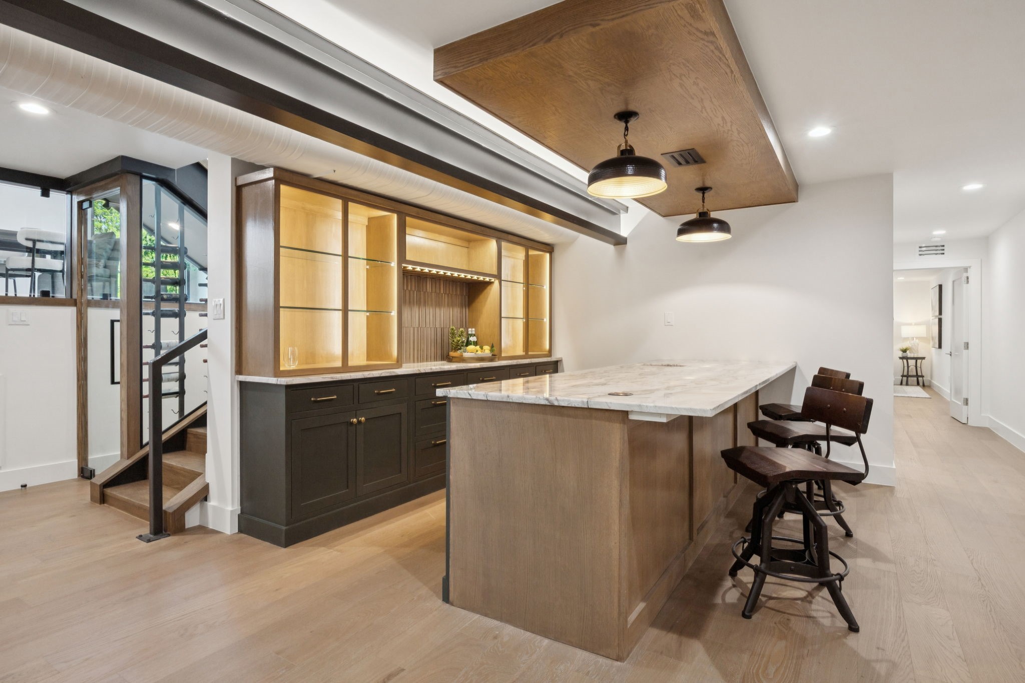 2401 Mesa Drive