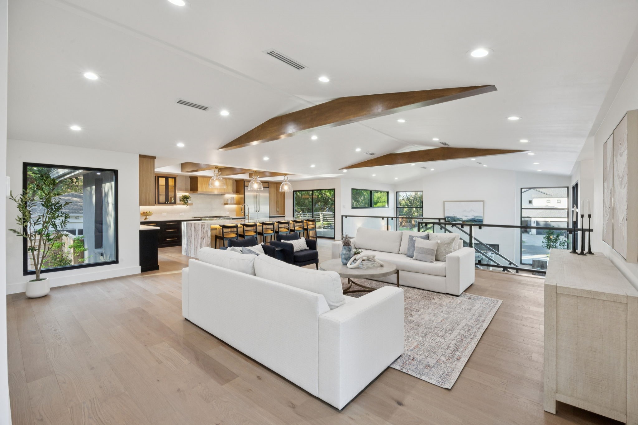 2401 Mesa Drive