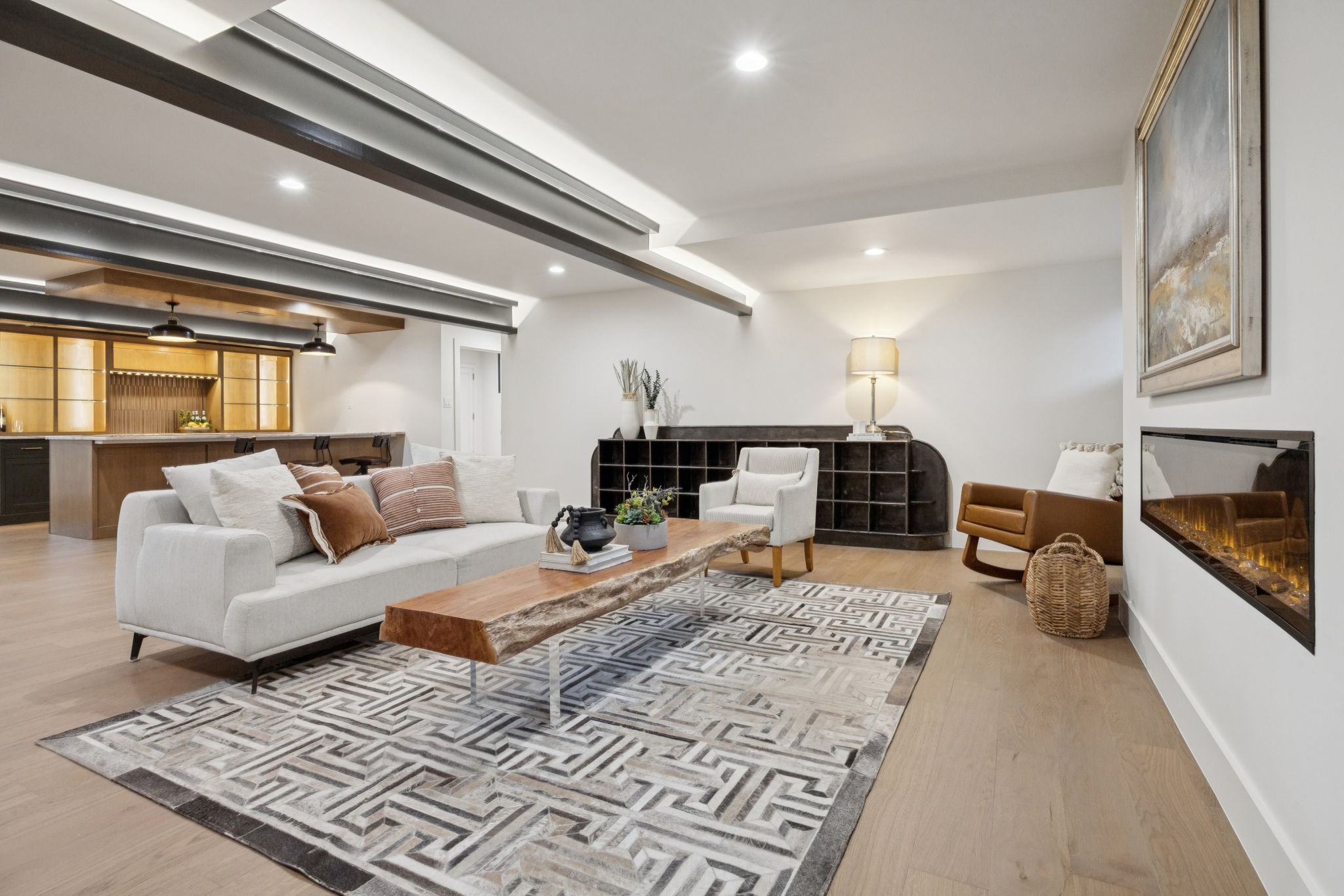 2401 Mesa Drive