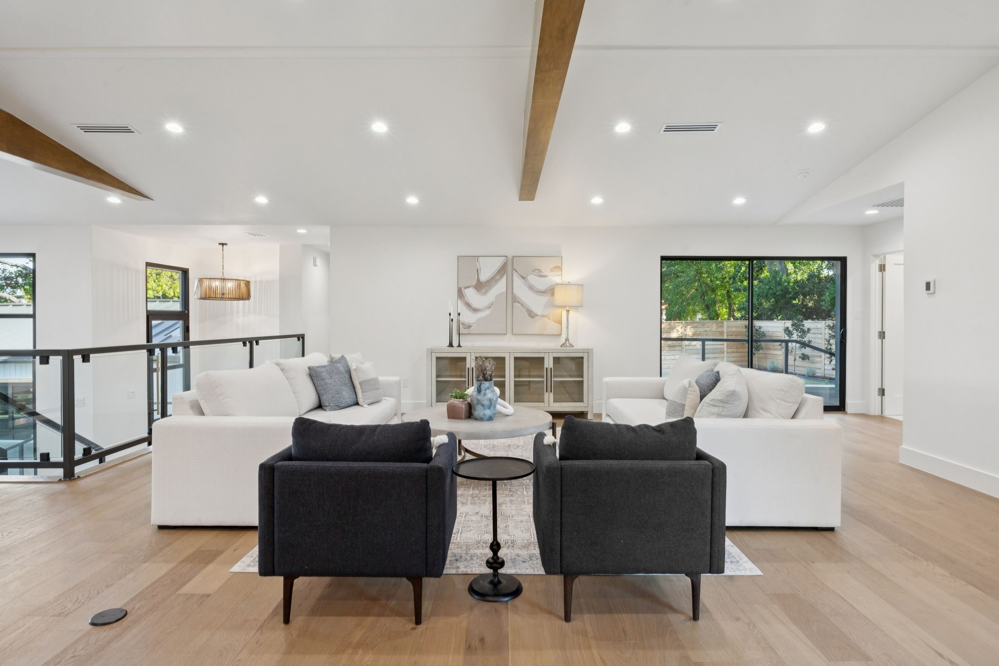 2401 Mesa Drive