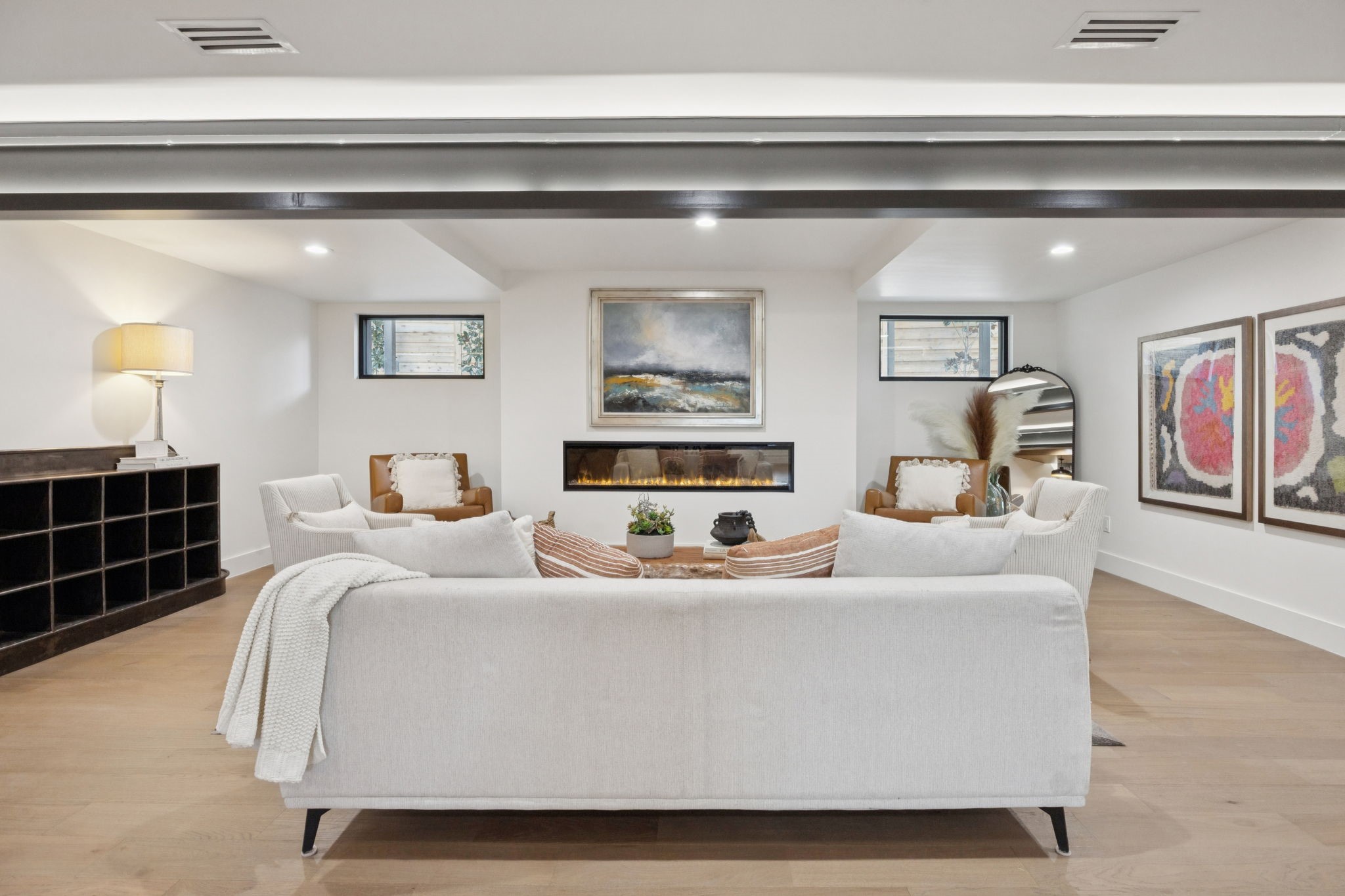 2401 Mesa Drive