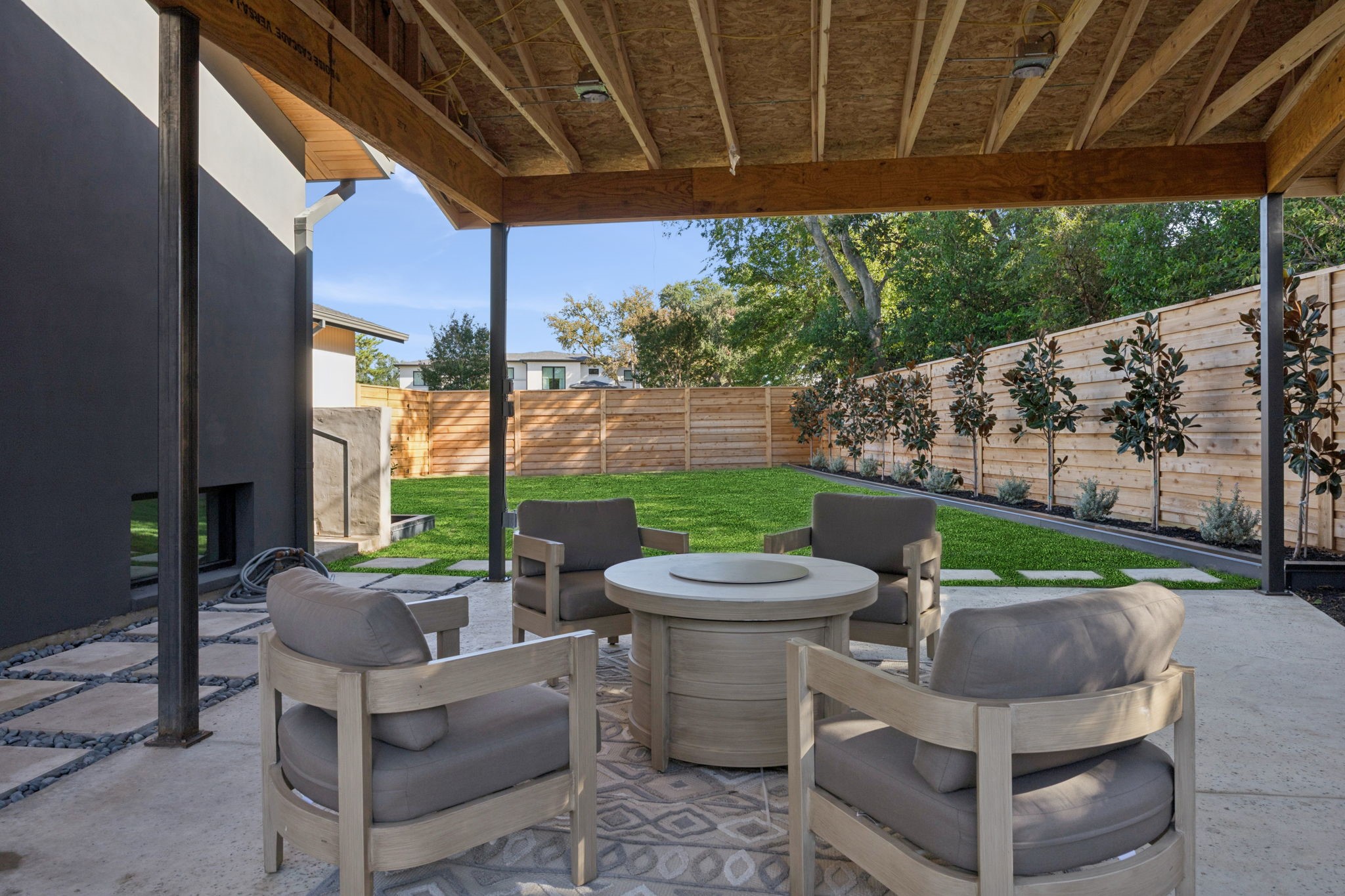 2401 Mesa Drive